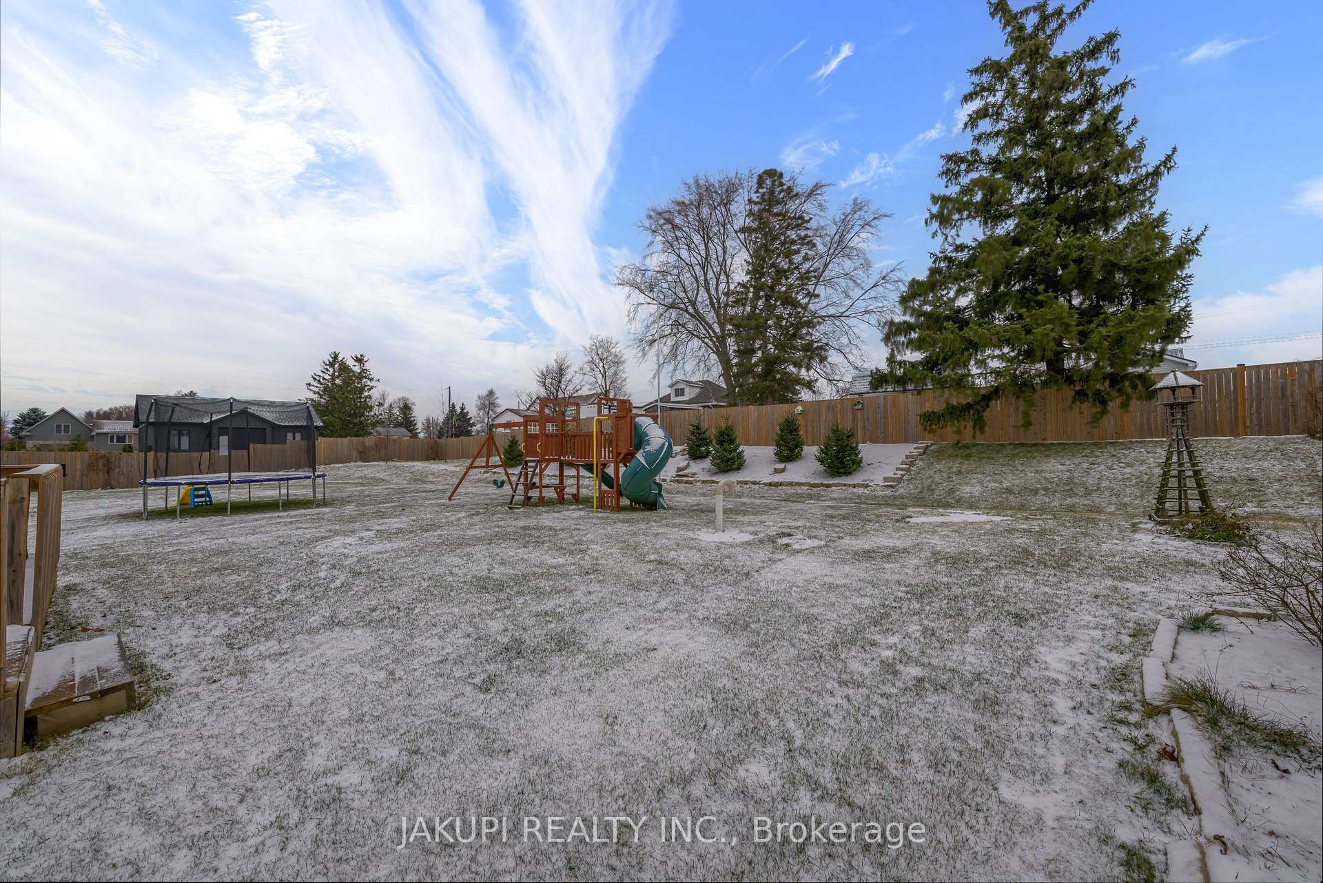 Photo 2 of 49313 Ashland Avenue, Malahide, Lyons — HOMEH