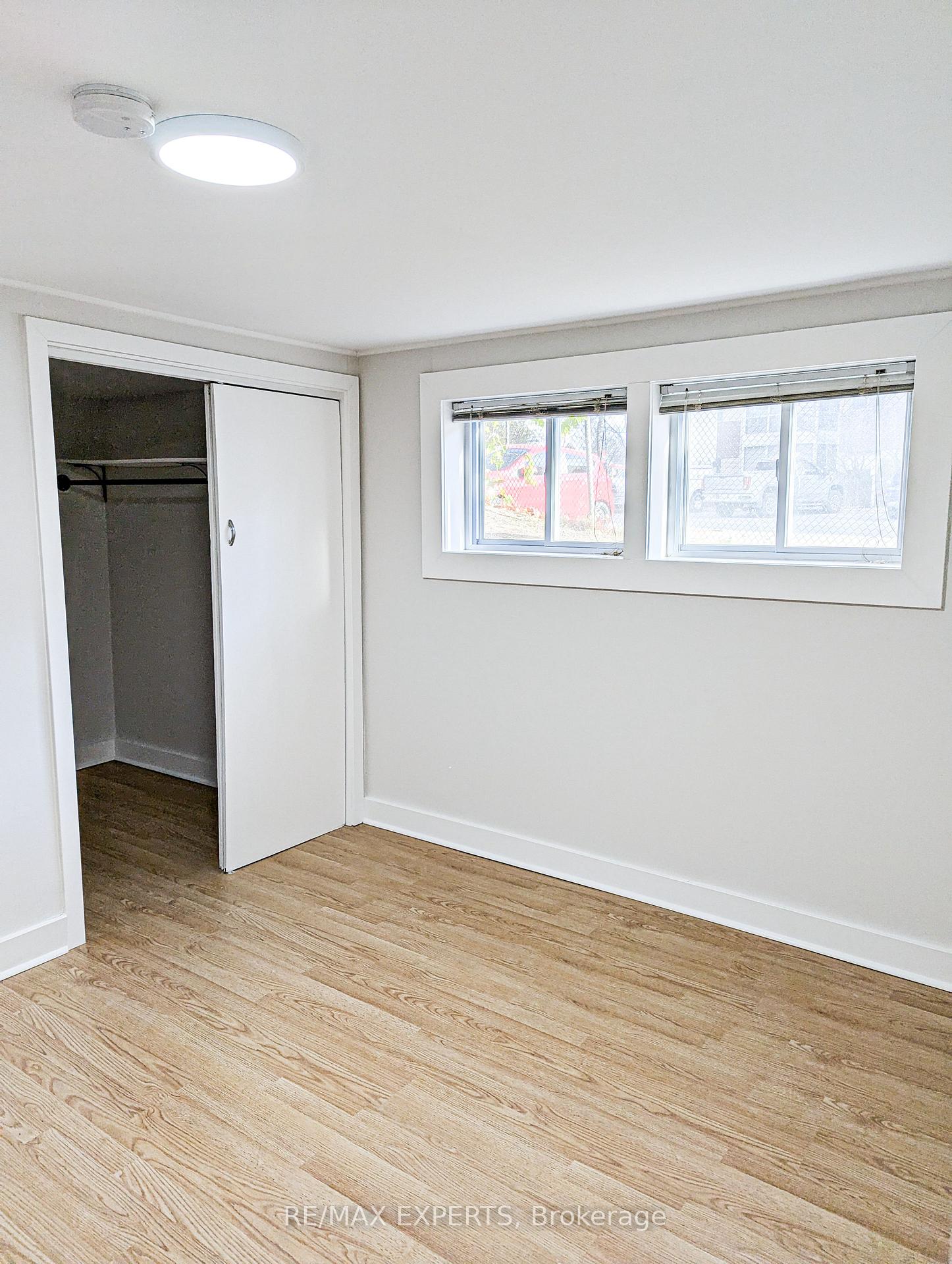 Photo 13 of 279 Blake Street, Barrie, North Shore — HOMEH