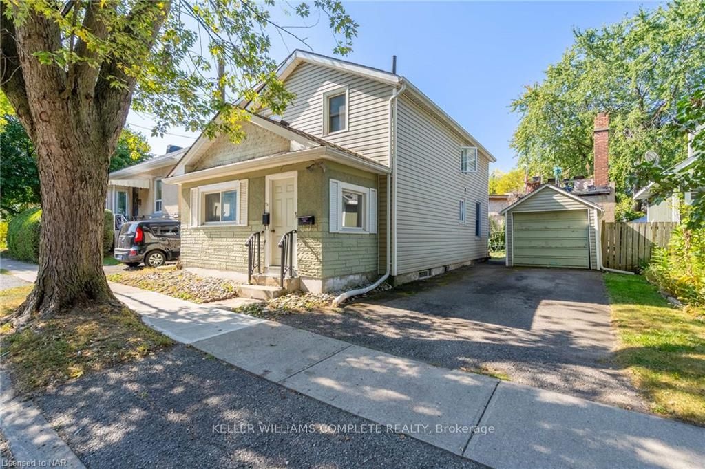Photo 5 of 13 Woodland Avenue, St. Catharines, Downtown — HOMEH