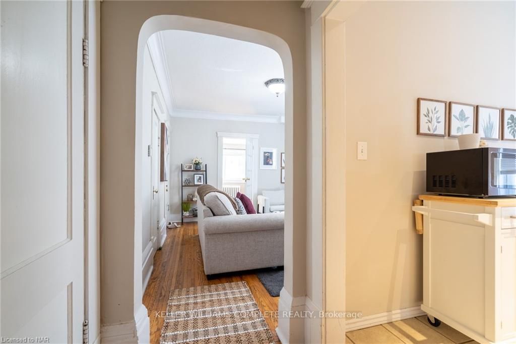 Photo 16 of 13 Woodland Avenue, St. Catharines, Downtown — HOMEH