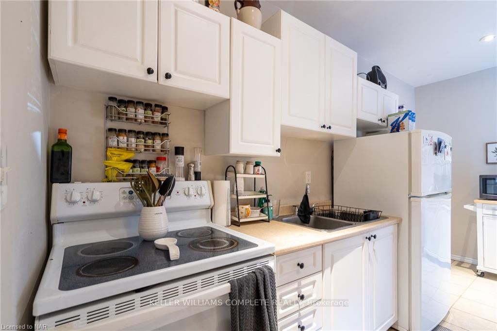 Photo 13 of 13 Woodland Avenue, St. Catharines, Downtown — HOMEH