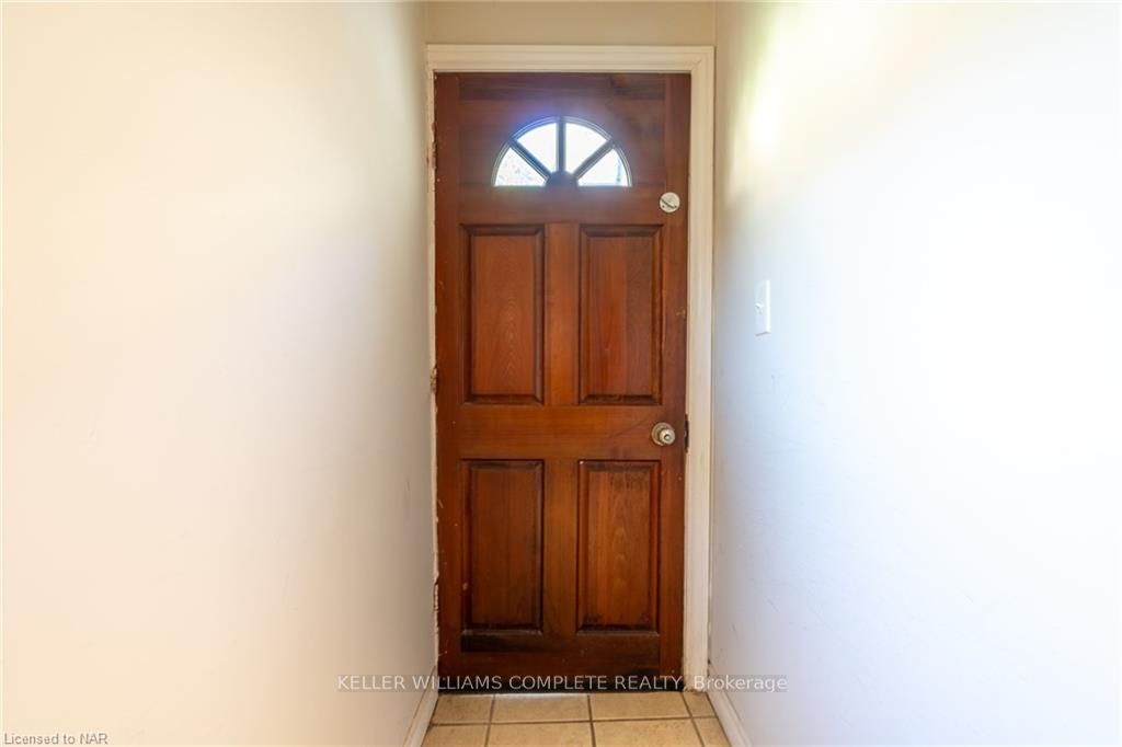 Photo 10 of 13 Woodland Avenue, St. Catharines, Downtown — HOMEH