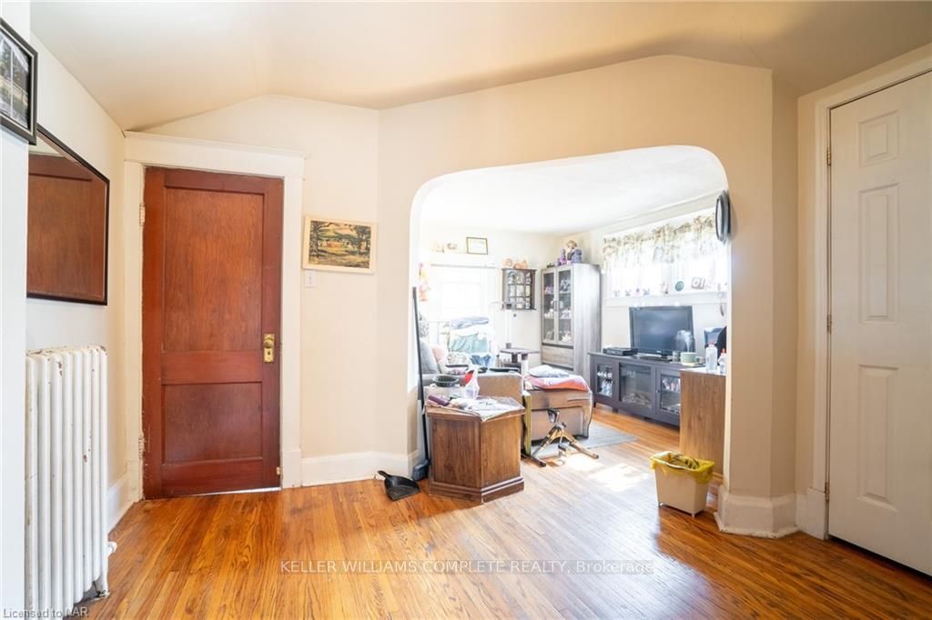 Photo 34 of 13 Woodland Avenue, St. Catharines, Downtown — HOMEH