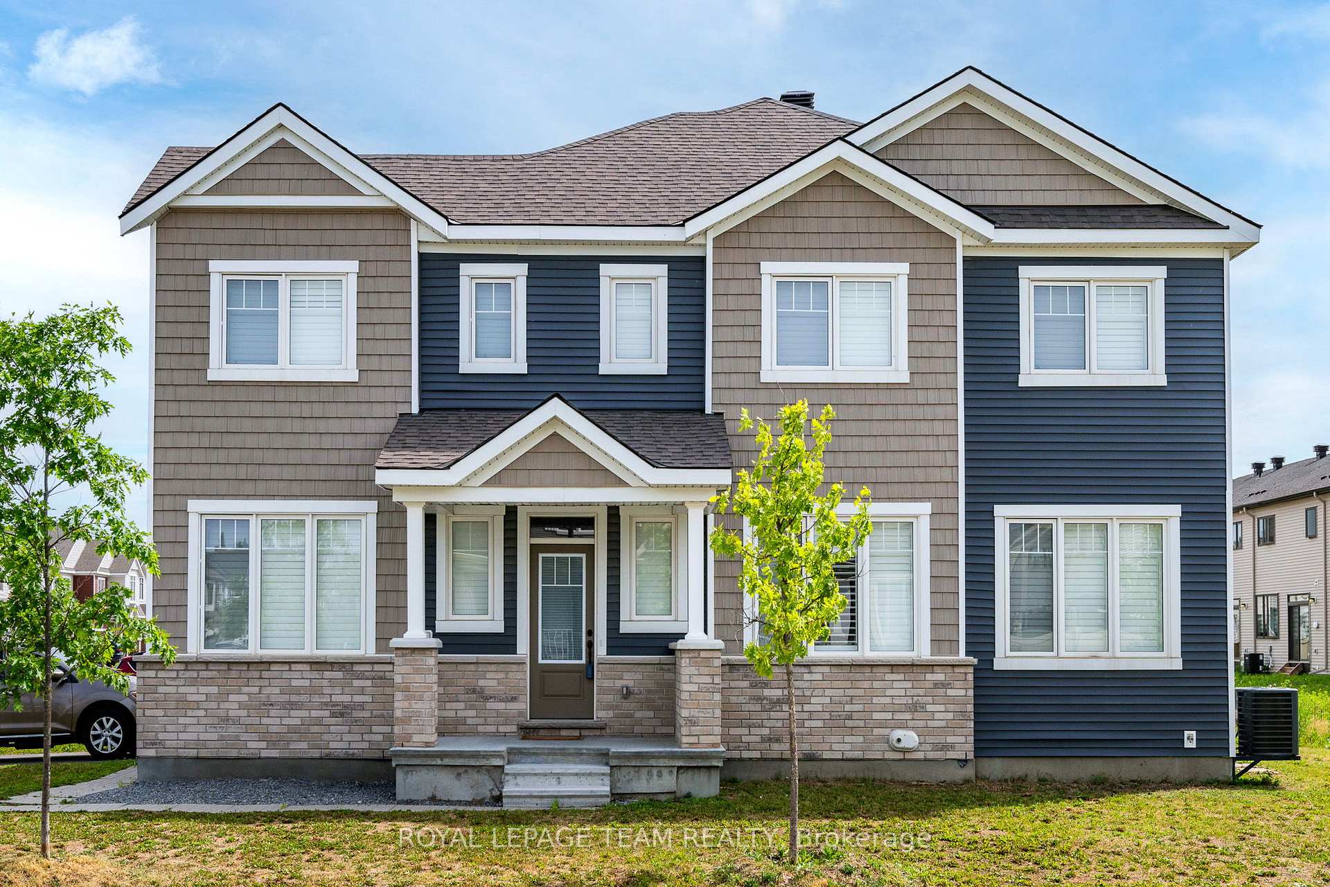 Front of 741 Derreen Avenue
