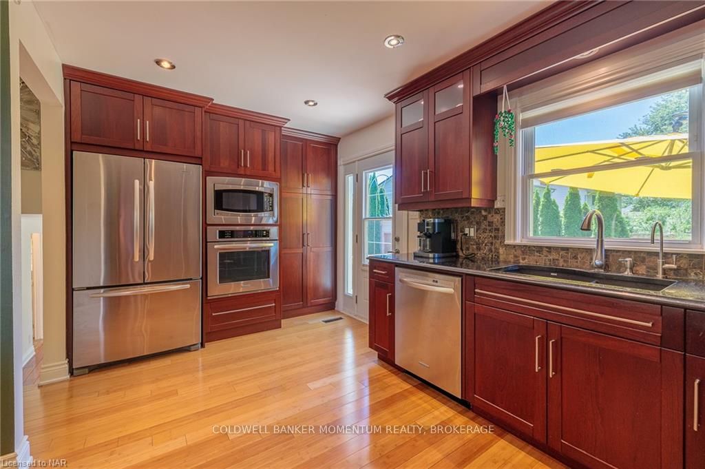 Photo 15 of 3 Westgate Park Drive, St. Catharines, Lakeshore — HOMEH