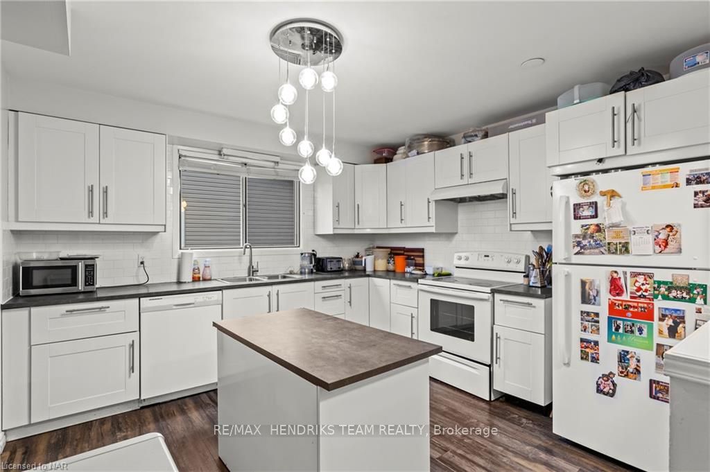 Photo 10 of 475 Bunting Road, St. Catharines, Bunting/Linwell — HOMEH