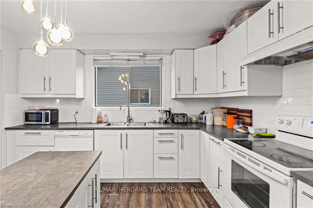 Photo 13 of 475 Bunting Road, St. Catharines, Bunting/Linwell — HOMEH
