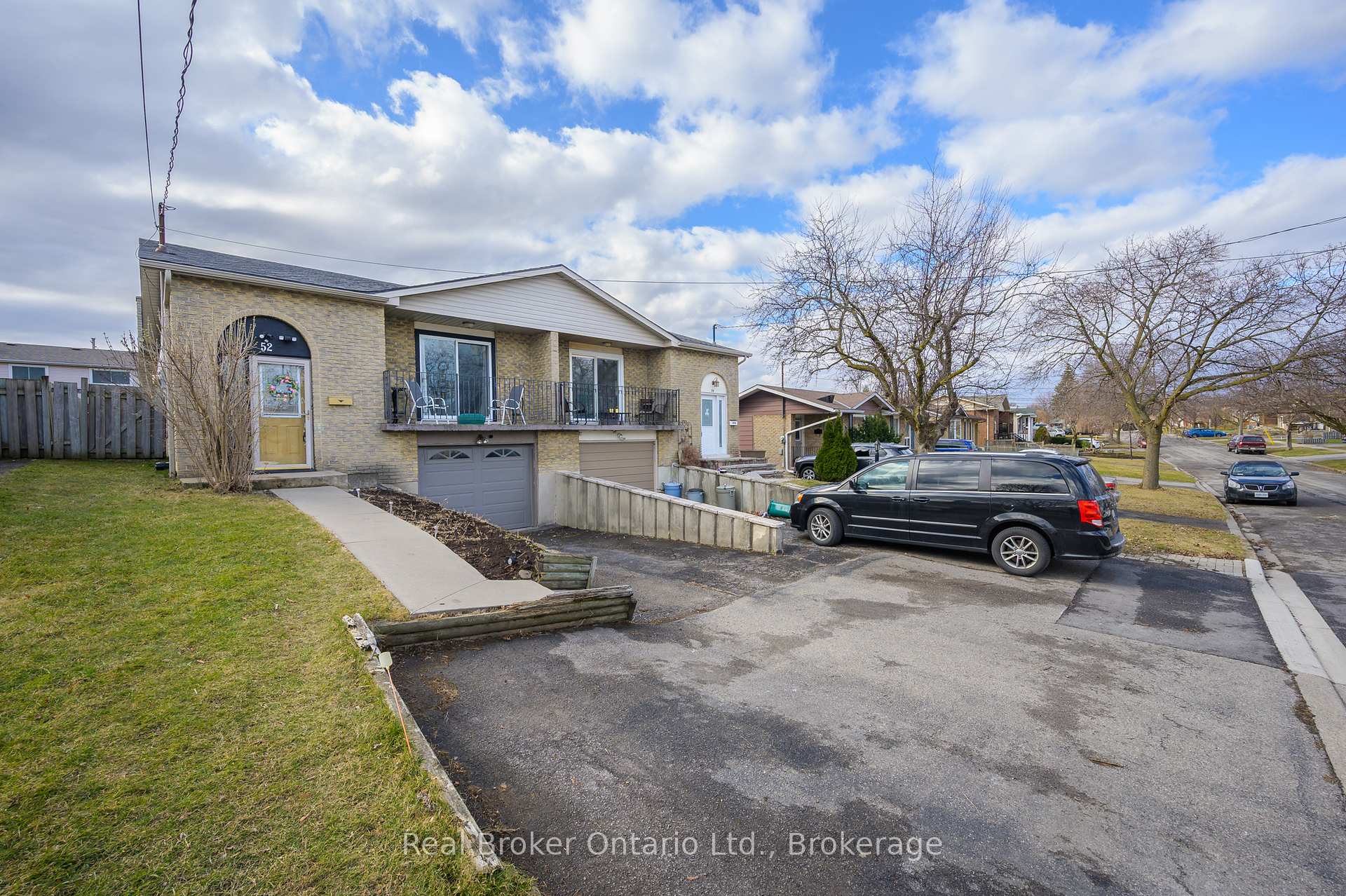Photo 2 of 52 Green Maple Drive, St. Catharines, Secord Woods — HOMEH