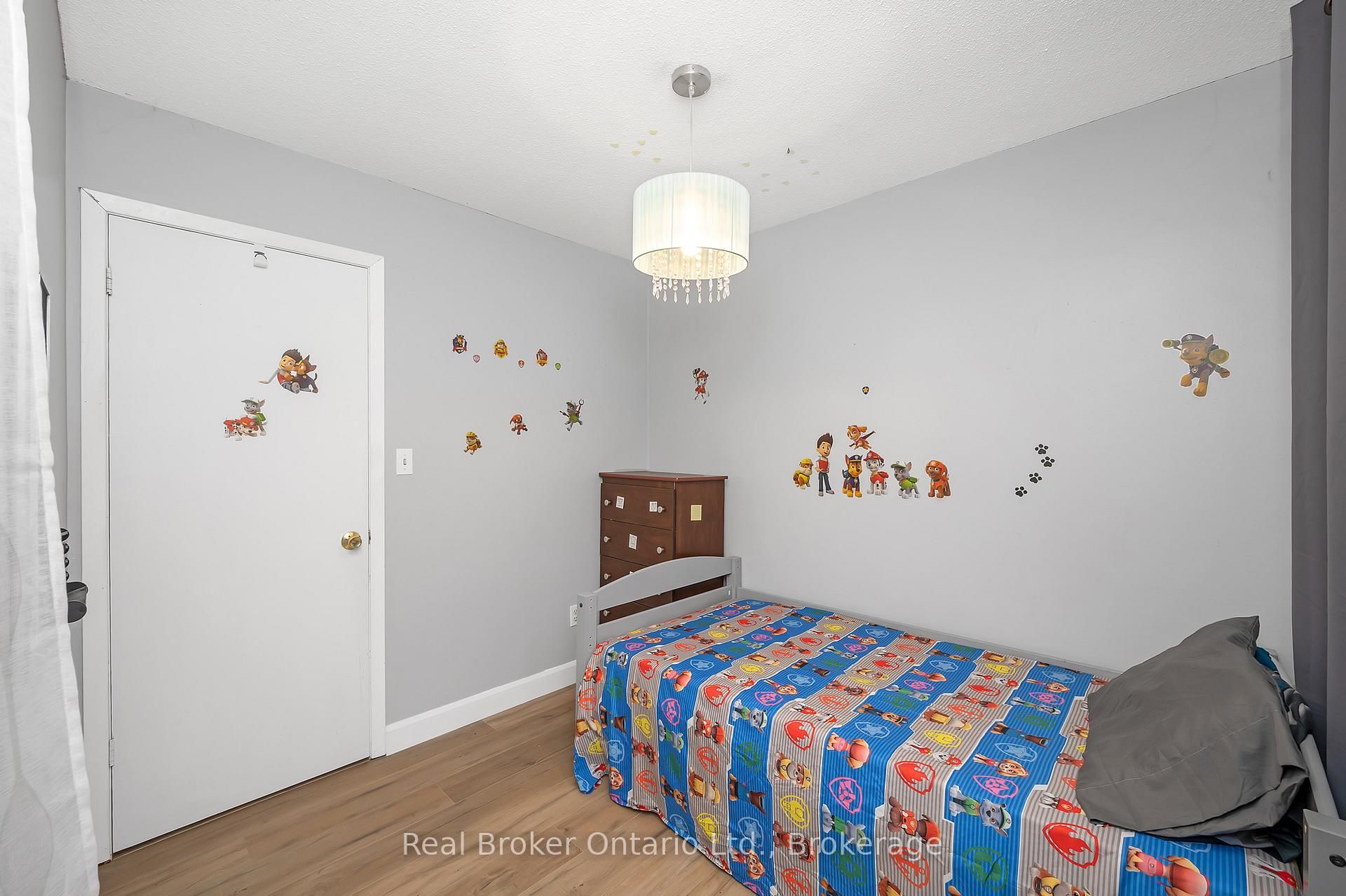 Photo 22 of 52 Green Maple Drive, St. Catharines, Secord Woods — HOMEH