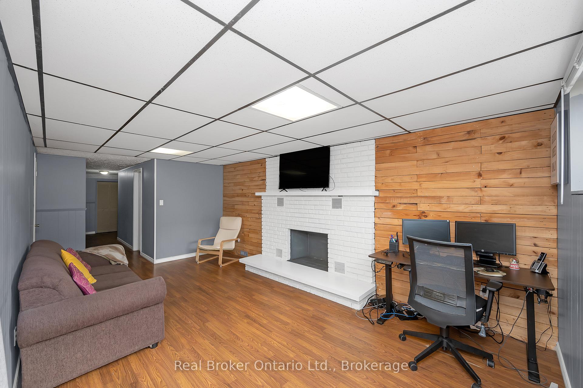 Photo 24 of 52 Green Maple Drive, St. Catharines, Secord Woods — HOMEH