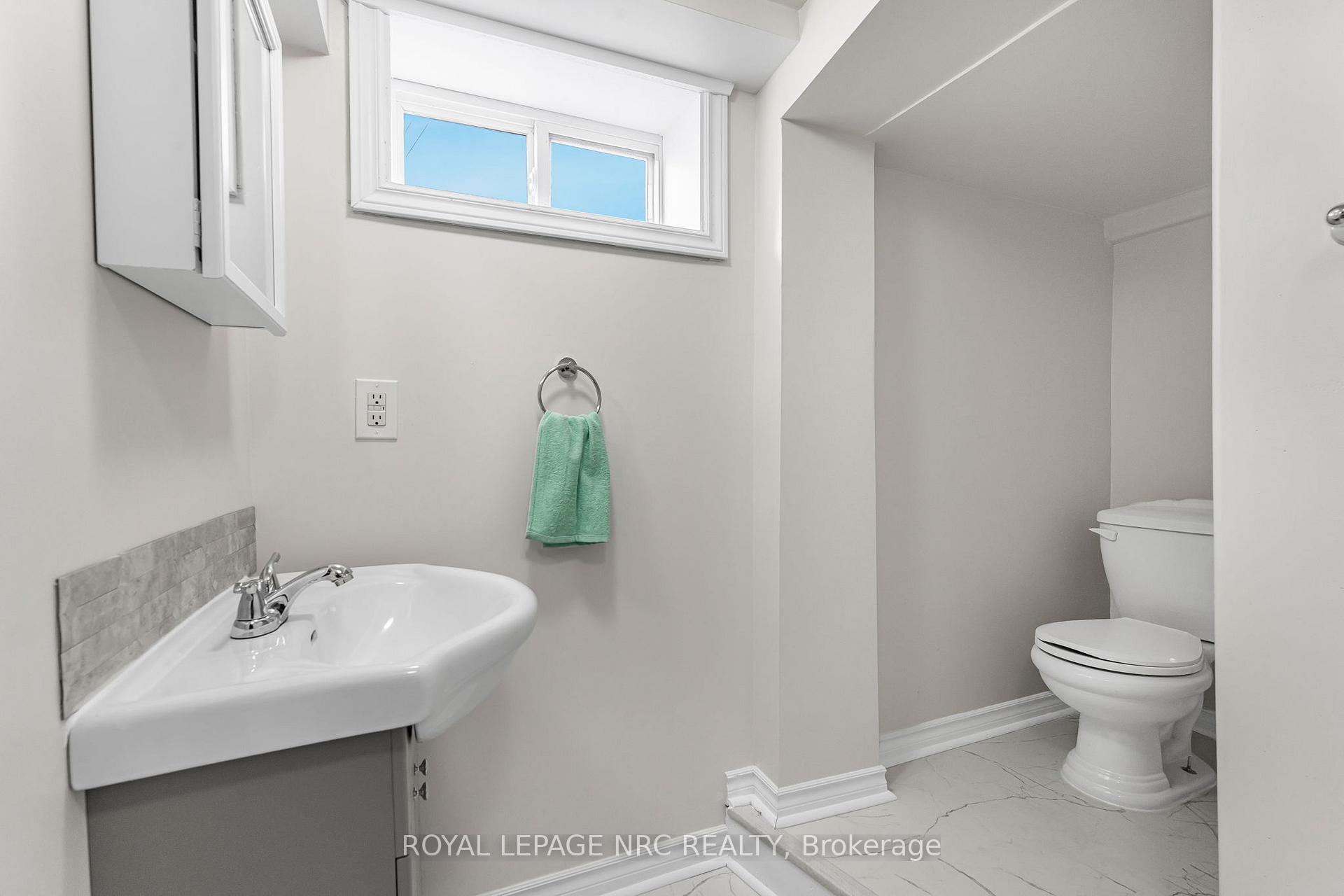 Photo 38 of 5 Ashford Place, St. Catharines, Oakdale — HOMEH