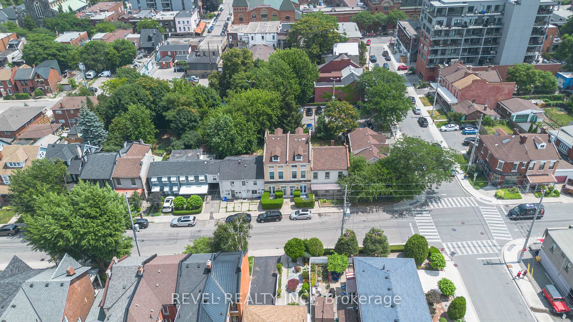 Photo 11 of 168 Macnab Street N, Hamilton, Central — HOMEH