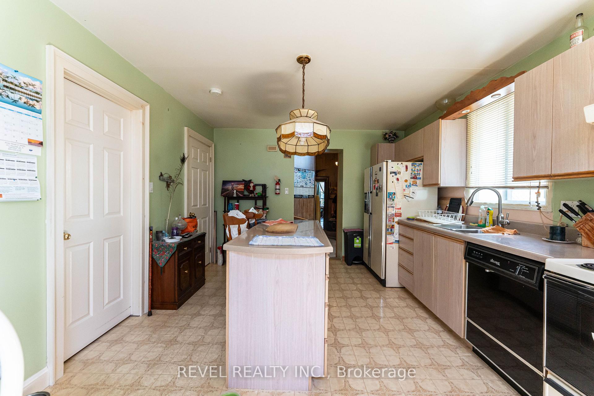 Photo 17 of 168 Macnab Street N, Hamilton, Central — HOMEH