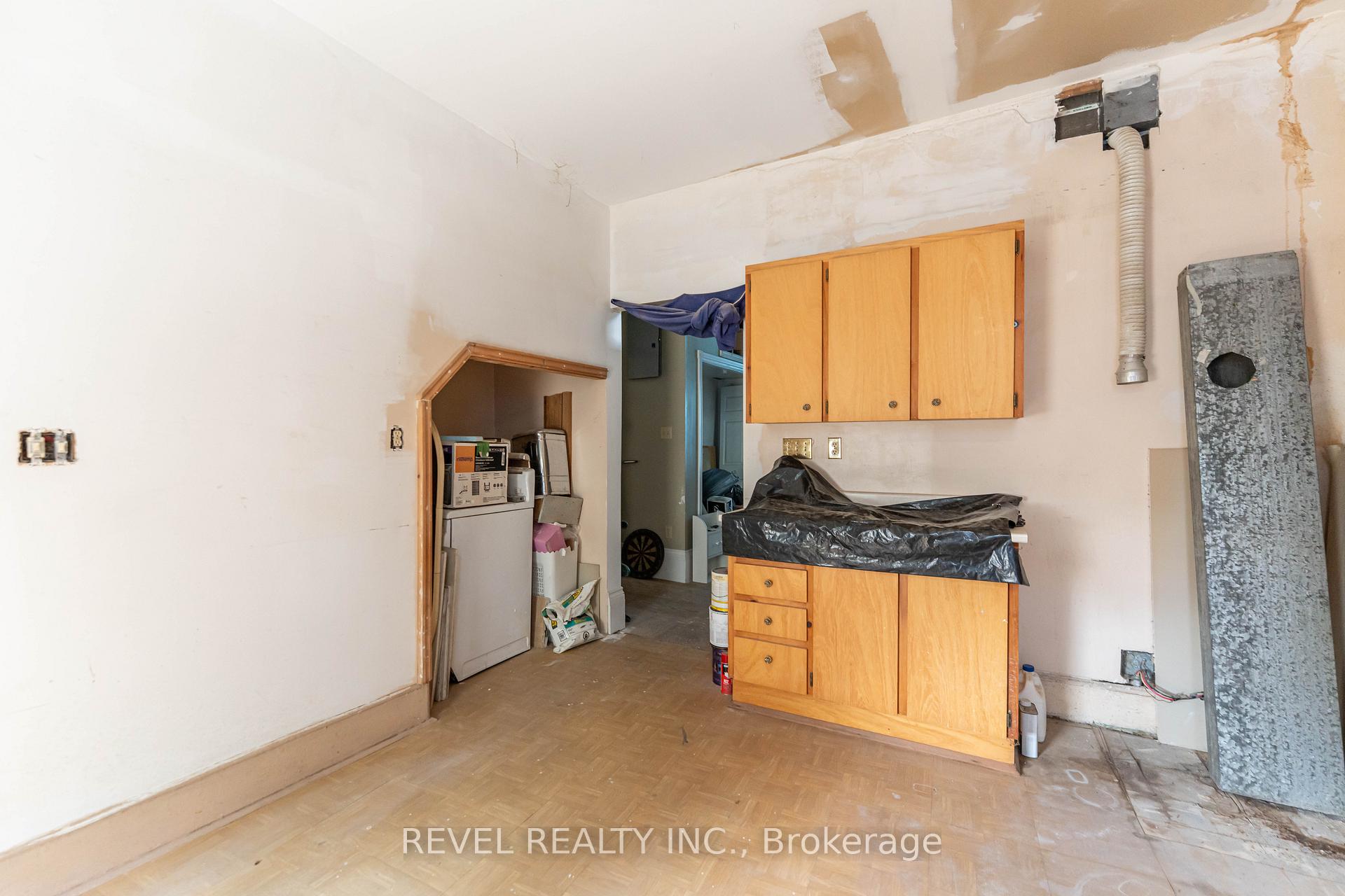 Photo 30 of 168 Macnab Street N, Hamilton, Central — HOMEH