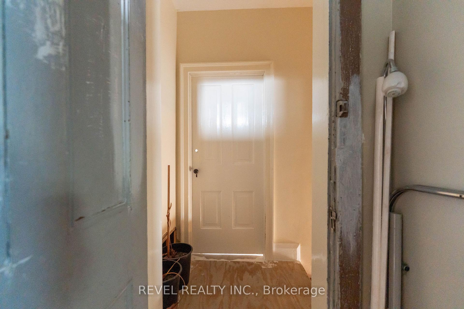 Photo 34 of 168 Macnab Street N, Hamilton, Central — HOMEH