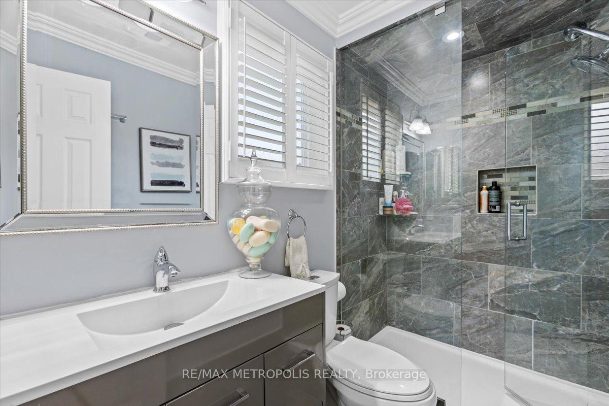 Photo 20 of 42 Silverstream Road, Brampton, Heart Lake West — HOMEH