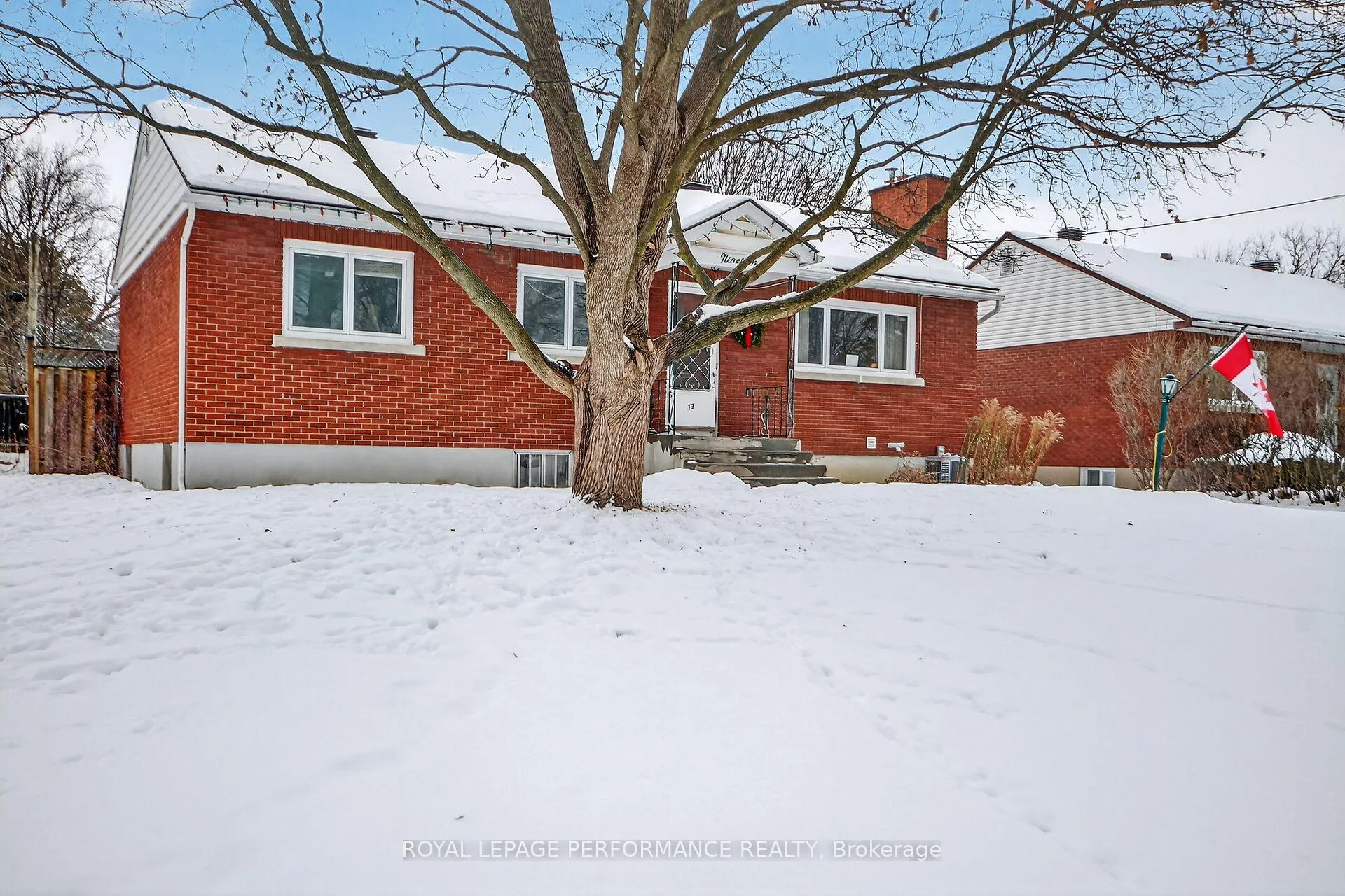 Photo 4 of 19 Mowat Street, Ottawa, Carson Grove — HOMEH