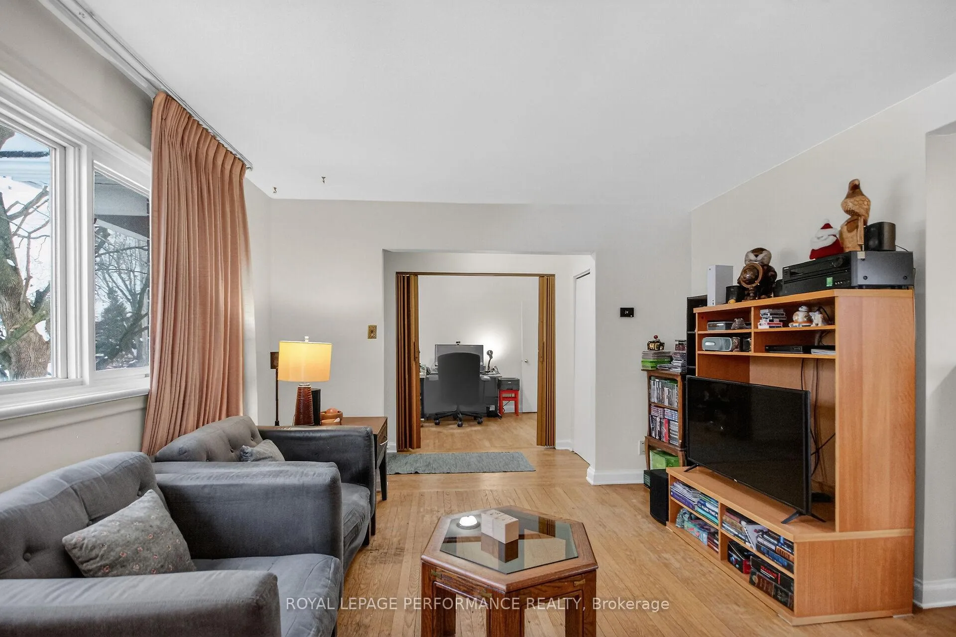 Photo 12 of 19 Mowat Street, Ottawa, Carson Grove — HOMEH