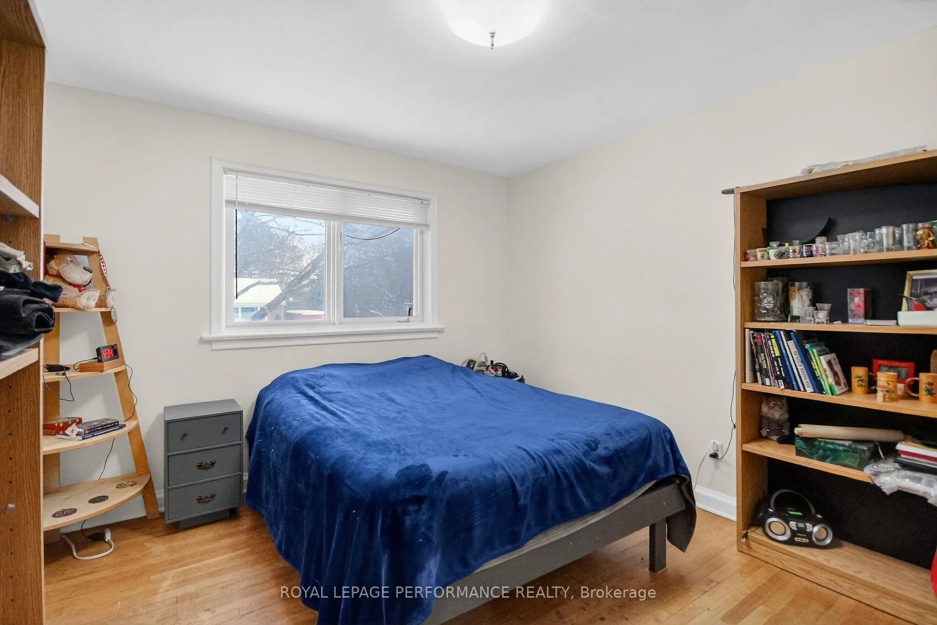 Photo 17 of 19 Mowat Street, Ottawa, Carson Grove — HOMEH