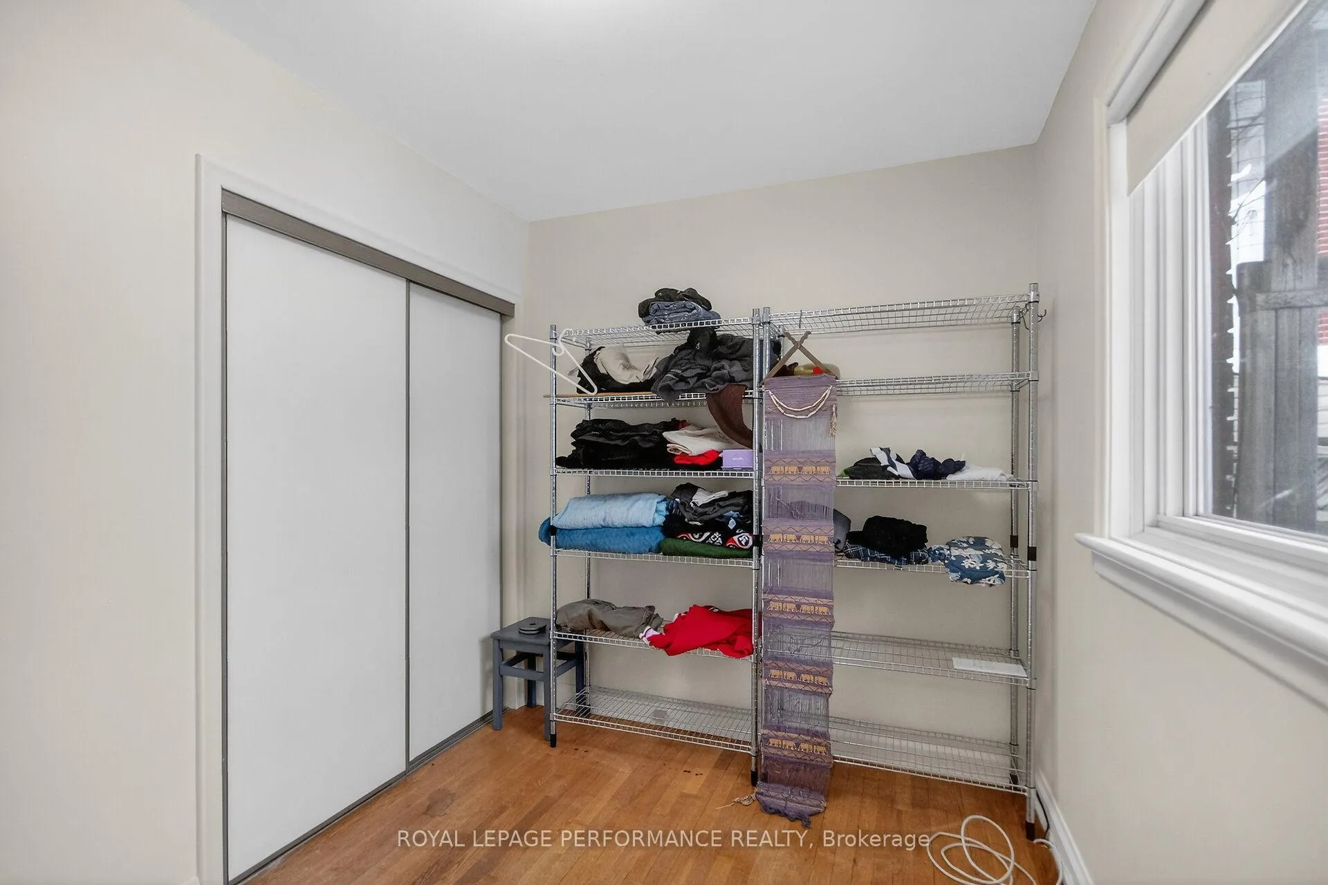 Photo 22 of 19 Mowat Street, Ottawa, Carson Grove — HOMEH