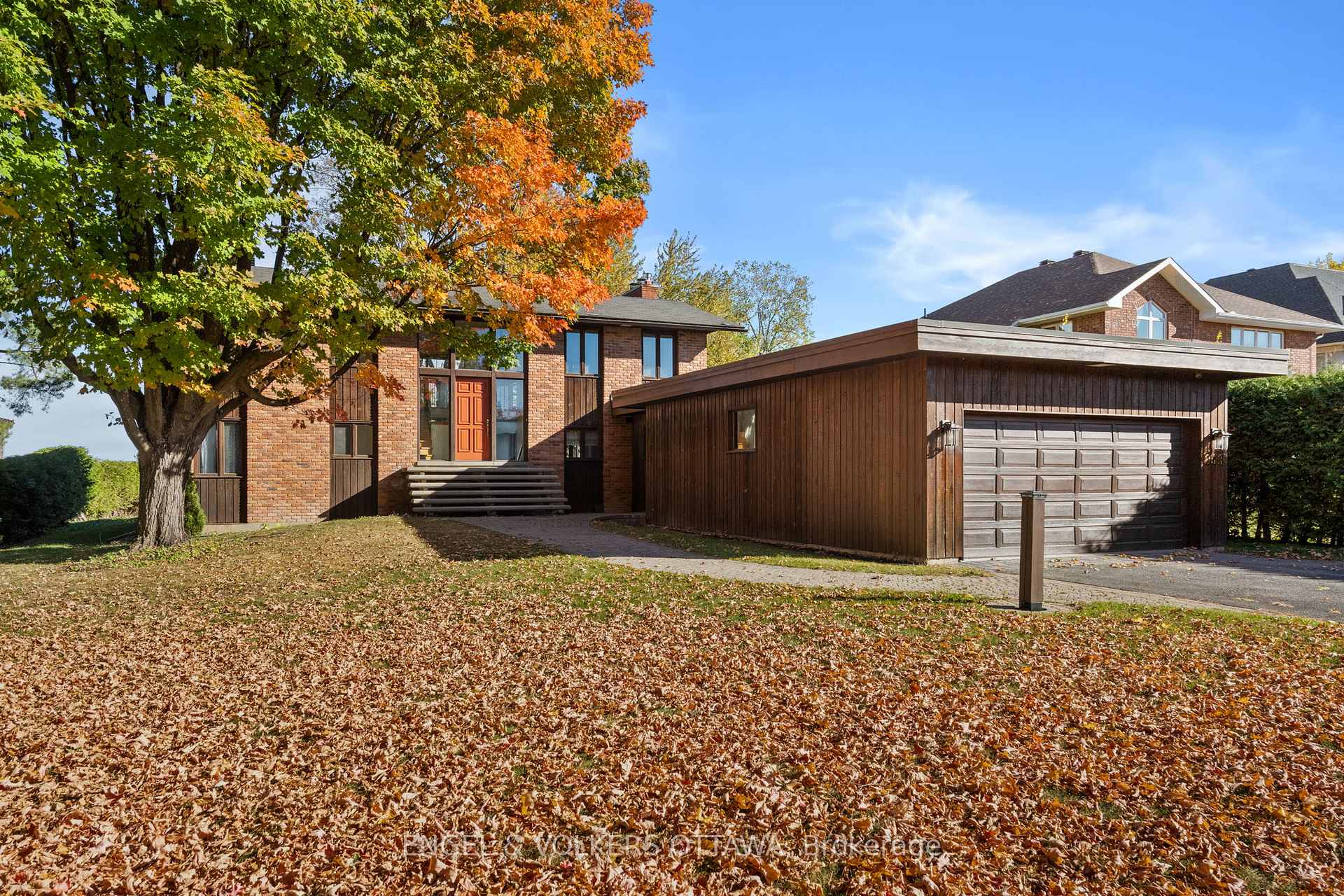 Photo 10 of 263 Grandview Road, Ottawa, Crystal Bay/Rocky Point — HOMEH