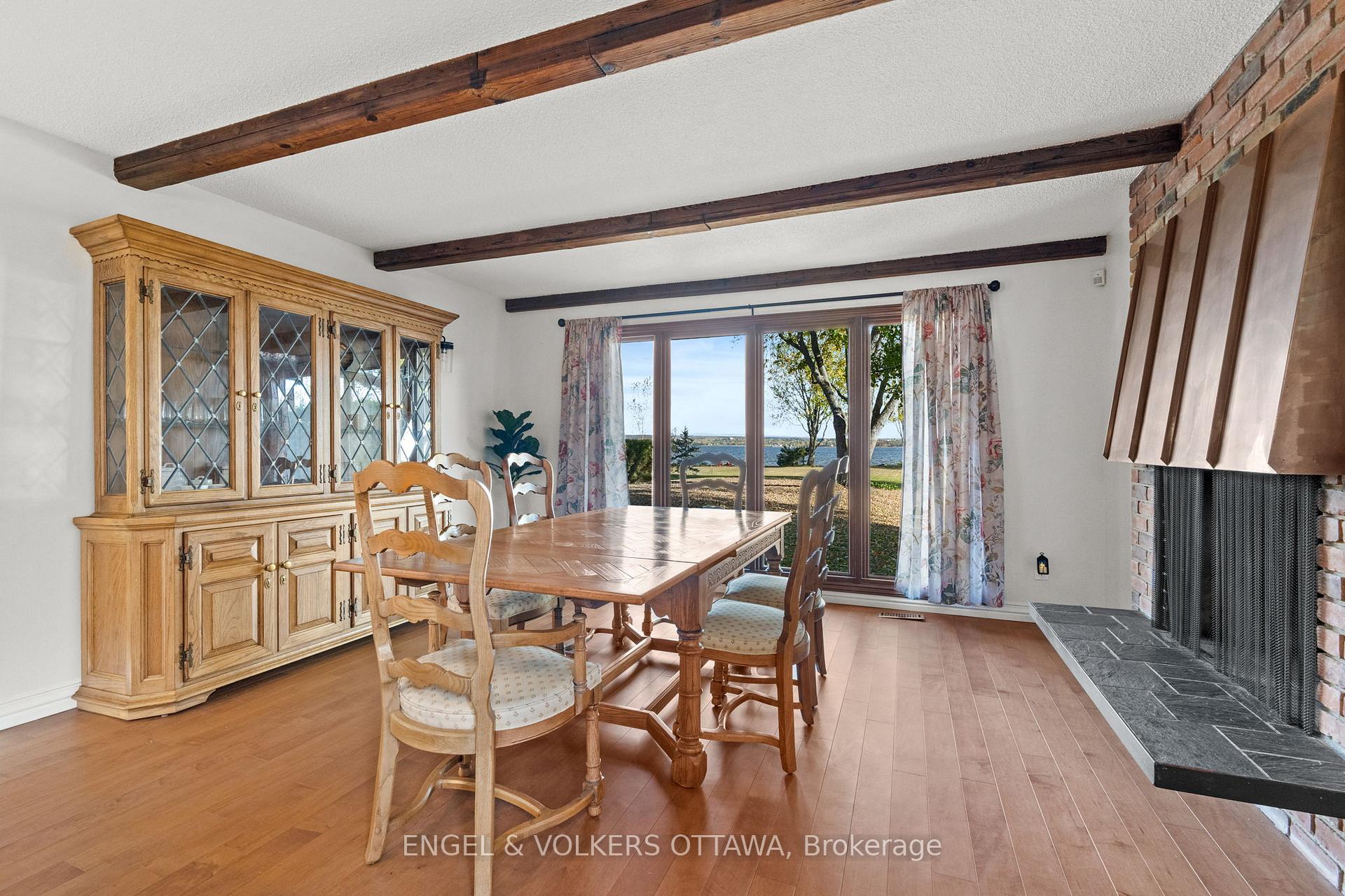 Photo 7 of 263 Grandview Road, Ottawa, Crystal Bay/Rocky Point — HOMEH
