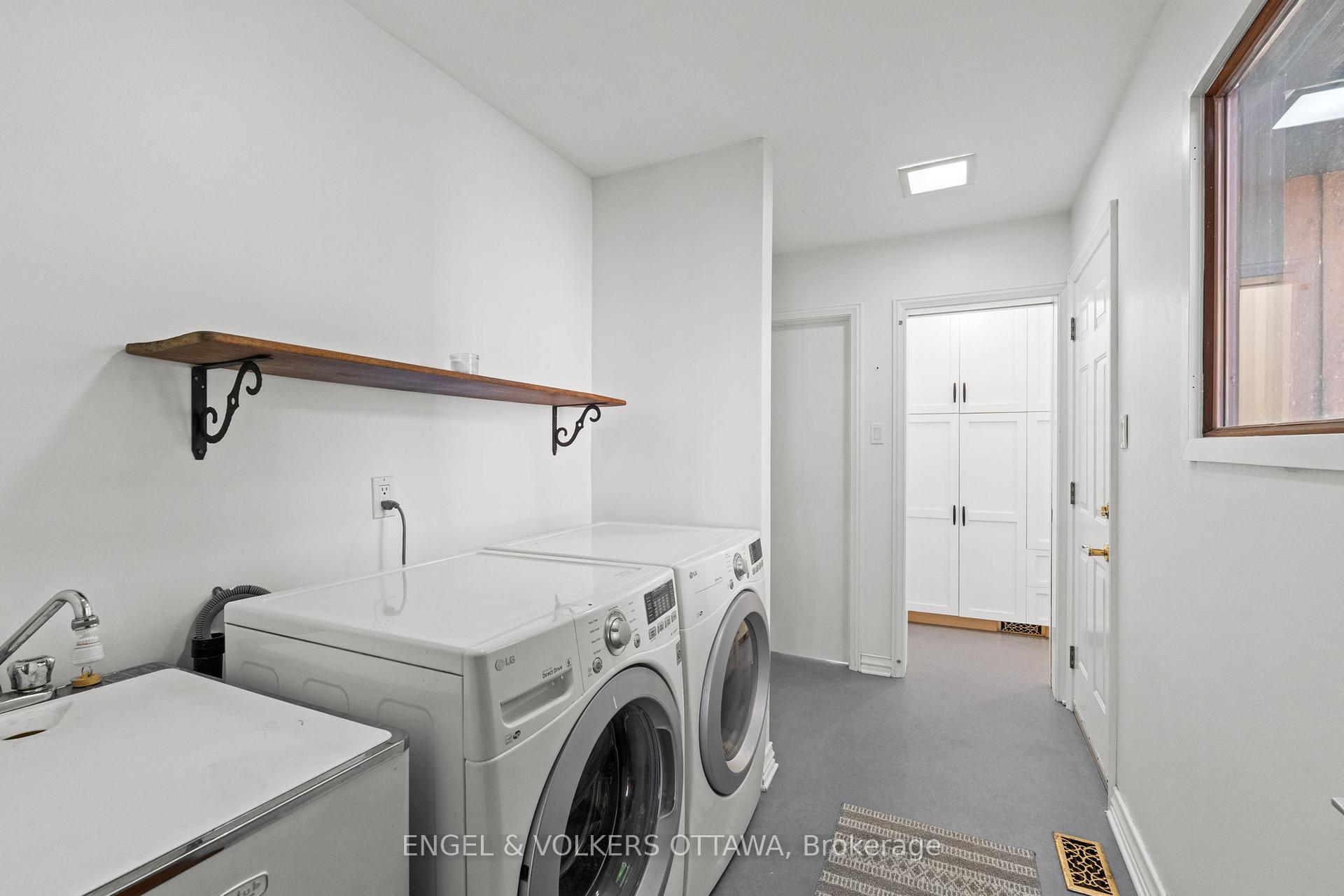 Photo 12 of 263 Grandview Road, Ottawa, Crystal Bay/Rocky Point — HOMEH