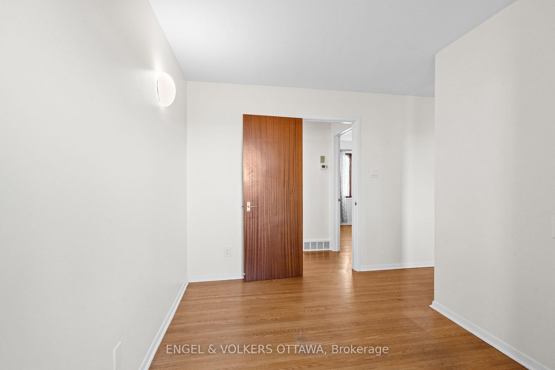 Photo 18 of 263 Grandview Road, Ottawa, Crystal Bay/Rocky Point — HOMEH