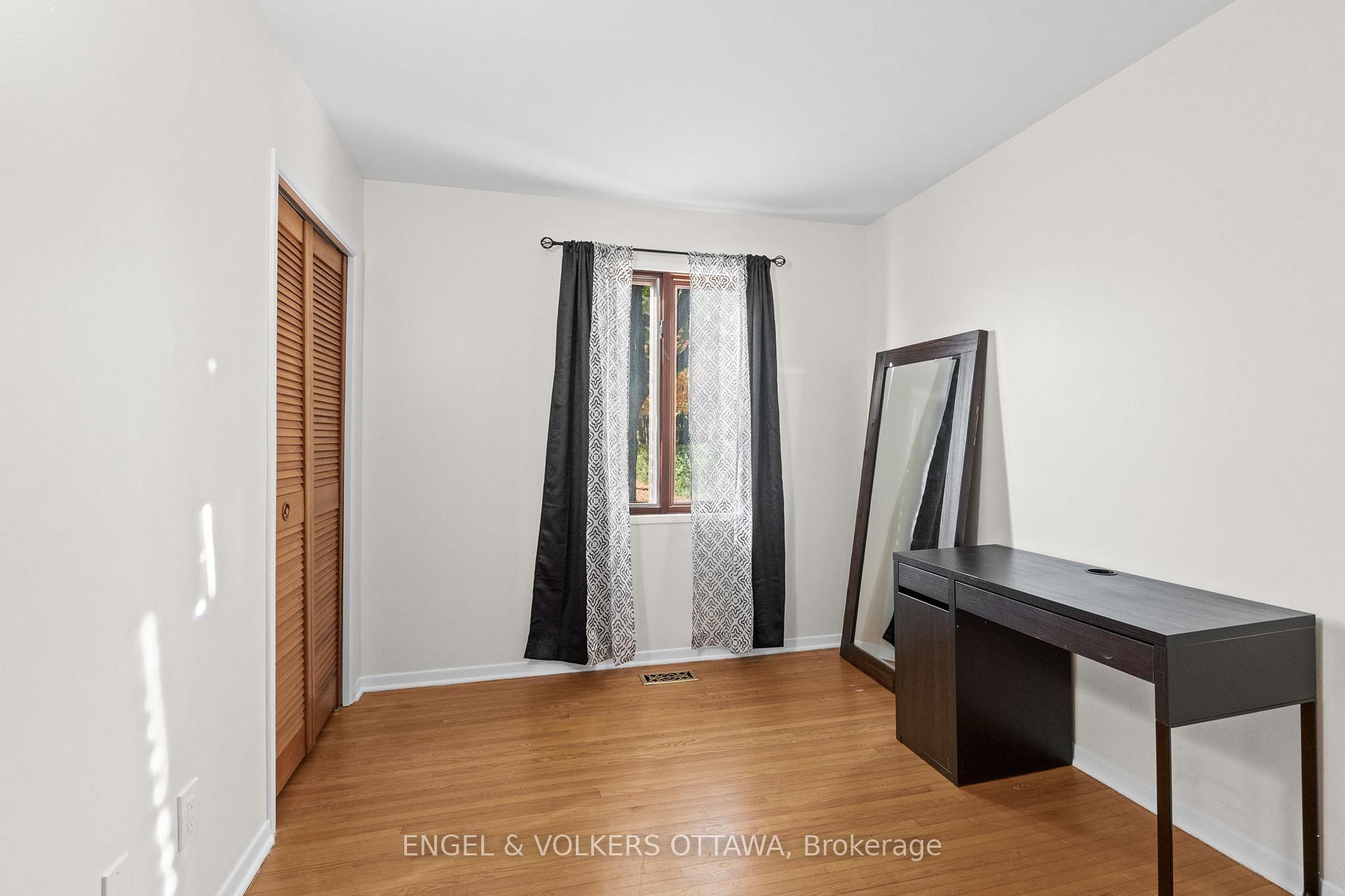 Photo 19 of 263 Grandview Road, Ottawa, Crystal Bay/Rocky Point — HOMEH