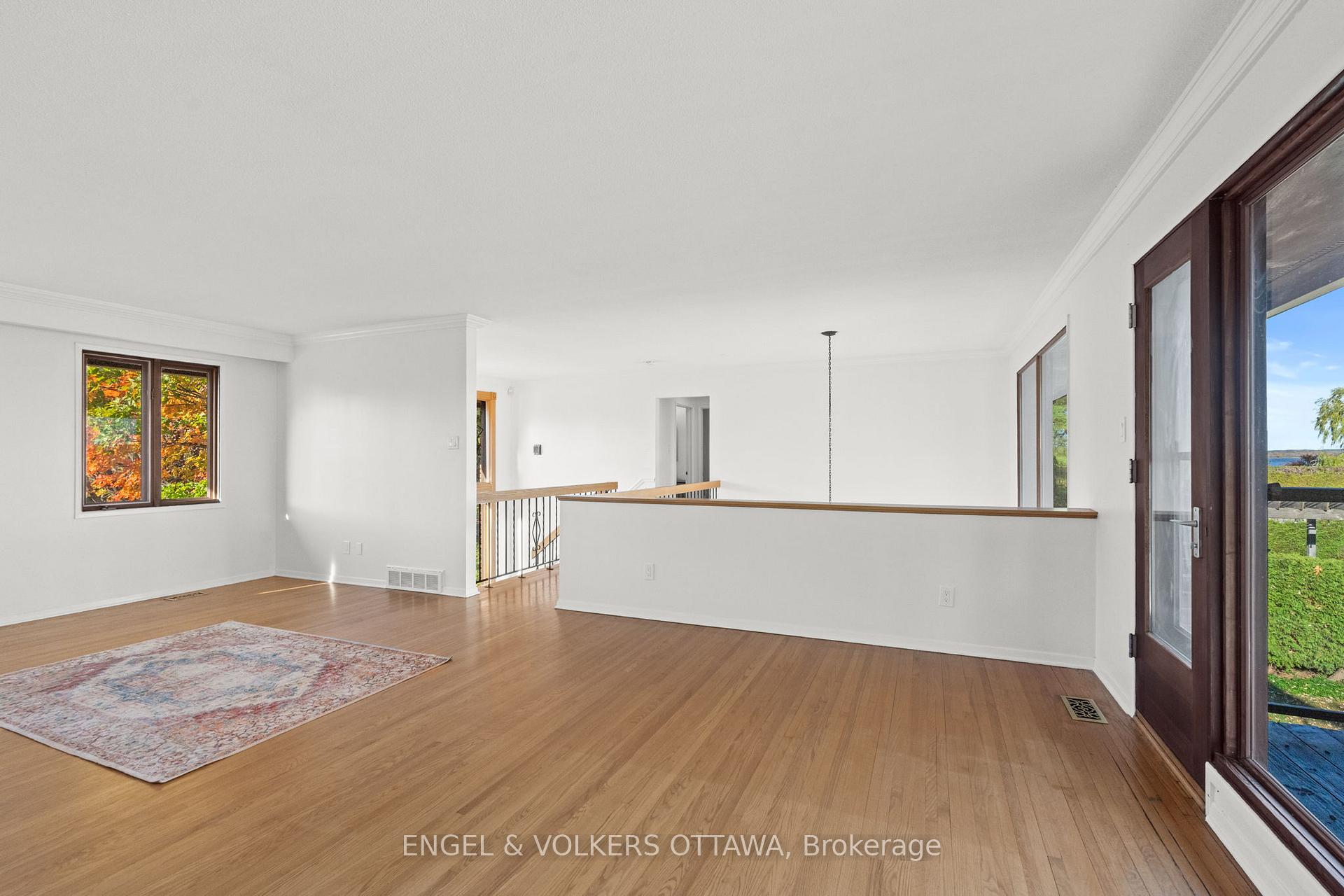 Photo 27 of 263 Grandview Road, Ottawa, Crystal Bay/Rocky Point — HOMEH