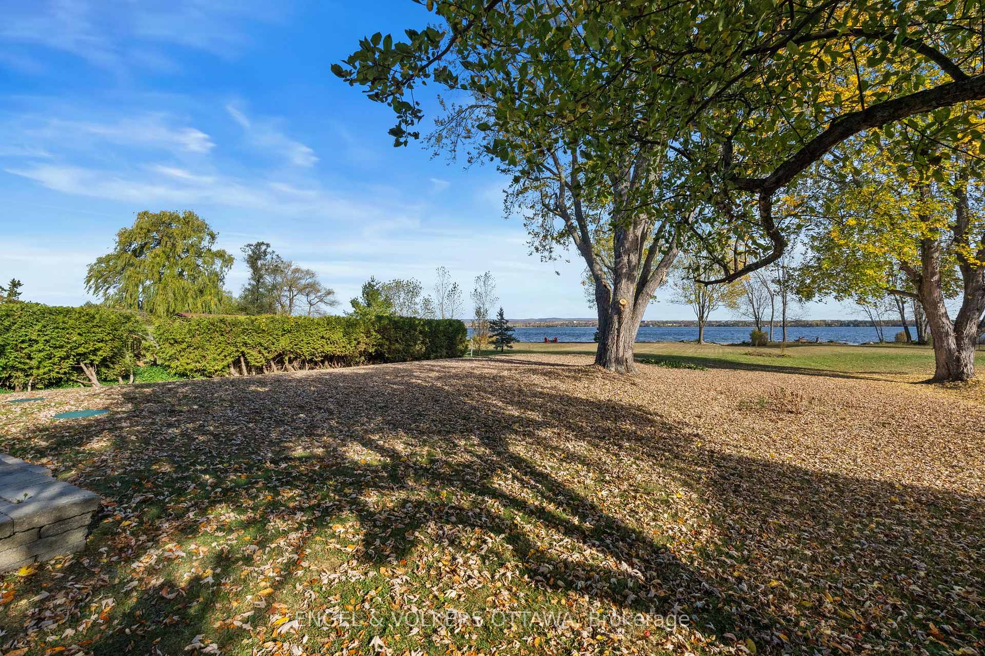 Photo 36 of 263 Grandview Road, Ottawa, Crystal Bay/Rocky Point — HOMEH