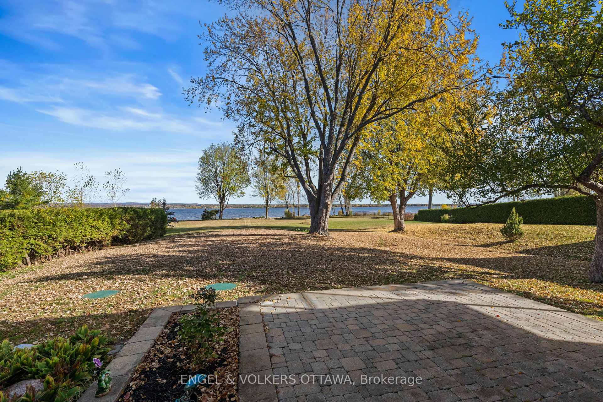 Photo 38 of 263 Grandview Road, Ottawa, Crystal Bay/Rocky Point — HOMEH