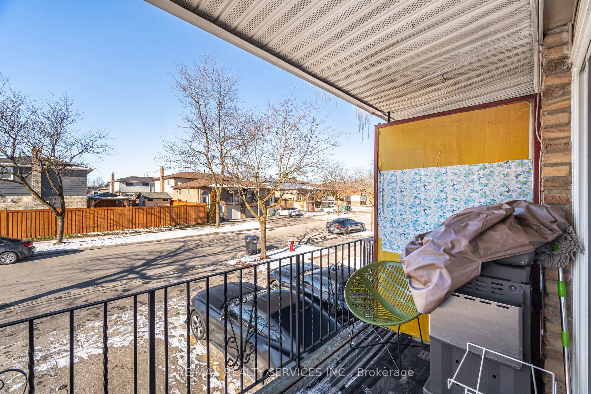 Photo 5 of 42 Abell Drive E, Brampton, Madoc — HOMEH
