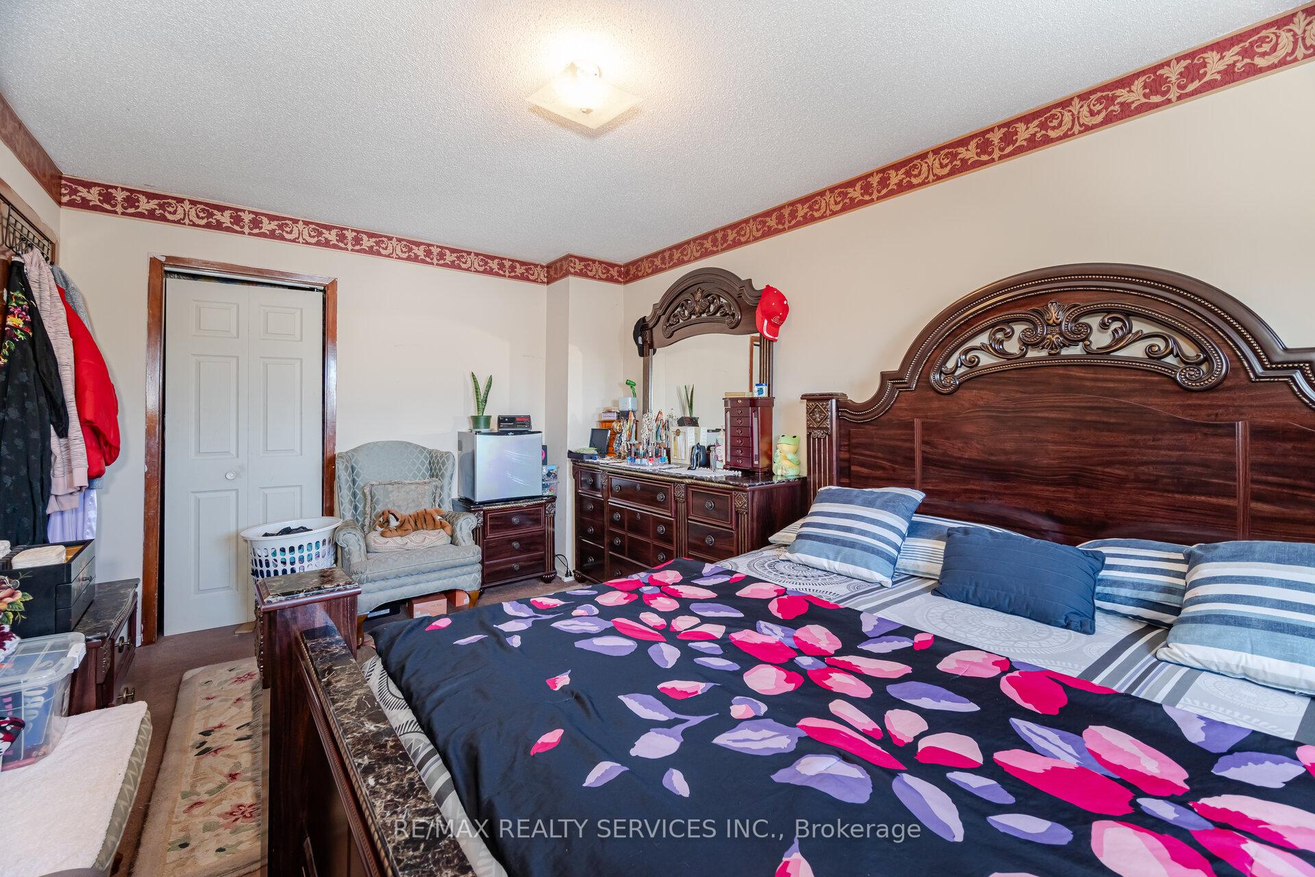 Photo 16 of 42 Abell Drive E, Brampton, Madoc — HOMEH