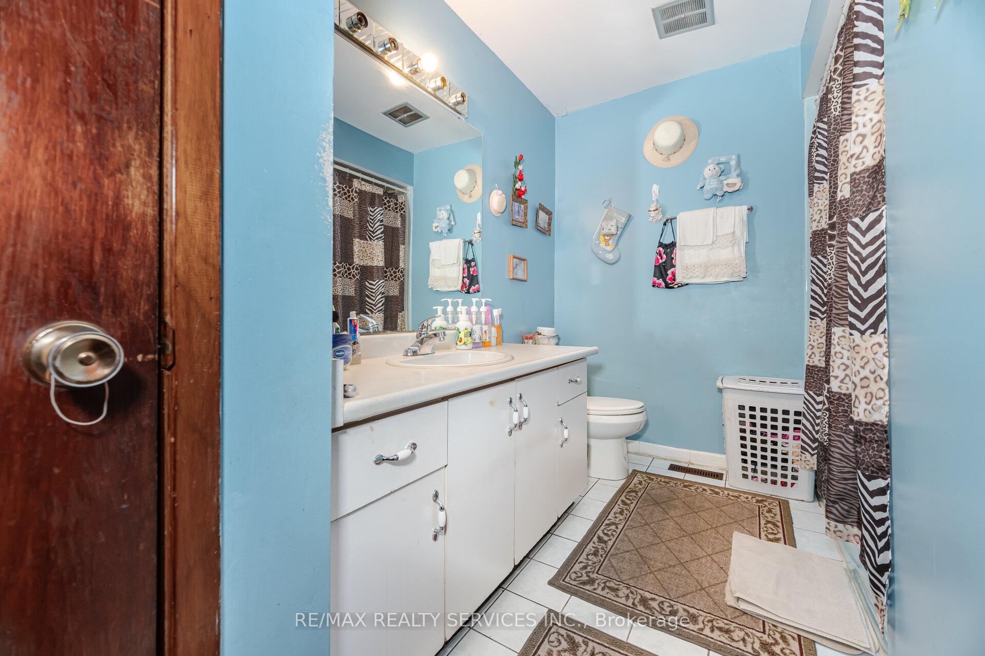 Photo 20 of 42 Abell Drive E, Brampton, Madoc — HOMEH