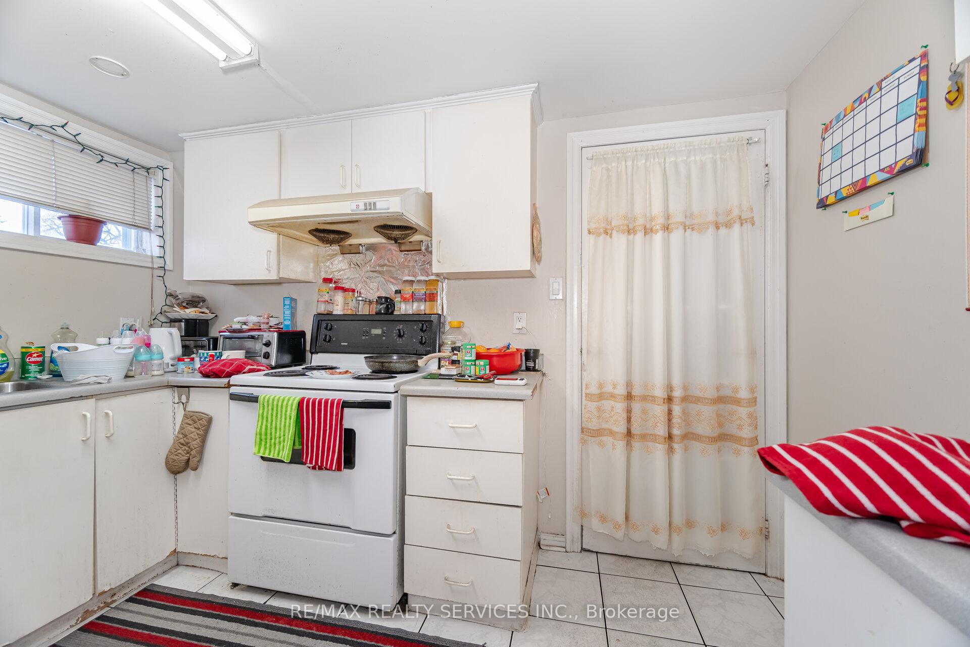 Photo 28 of 42 Abell Drive E, Brampton, Madoc — HOMEH