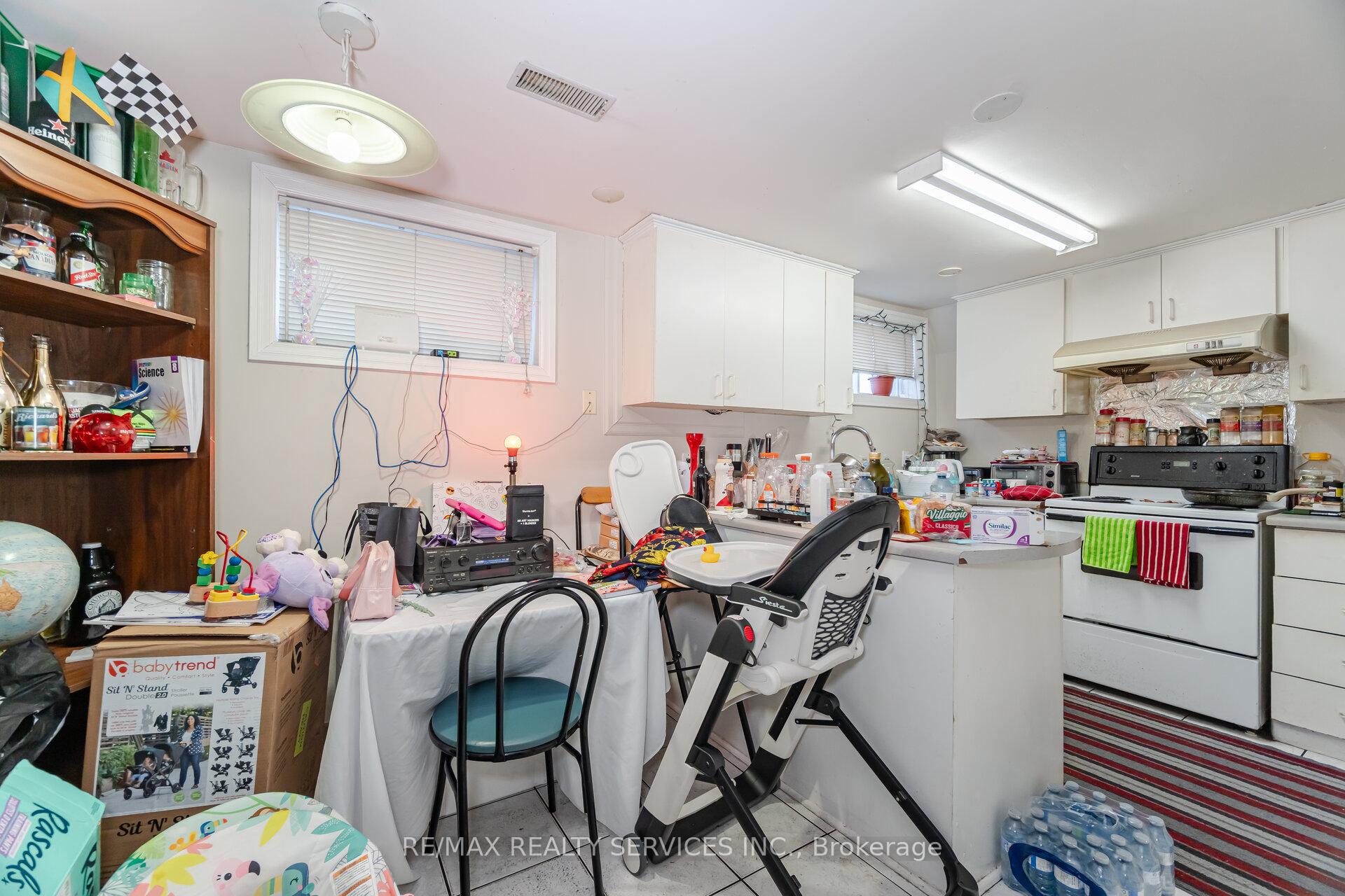 Photo 31 of 42 Abell Drive E, Brampton, Madoc — HOMEH