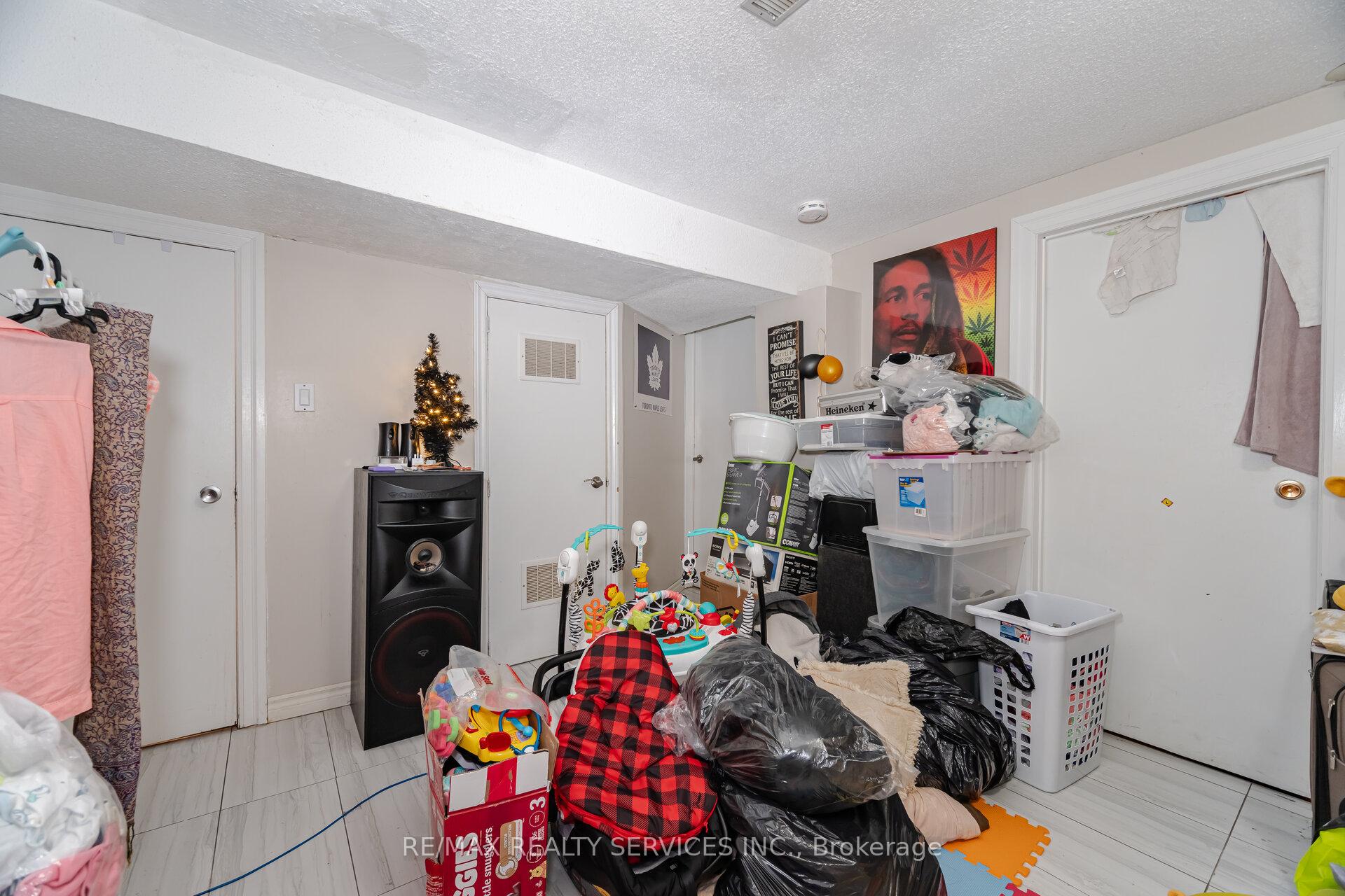 Photo 34 of 42 Abell Drive E, Brampton, Madoc — HOMEH