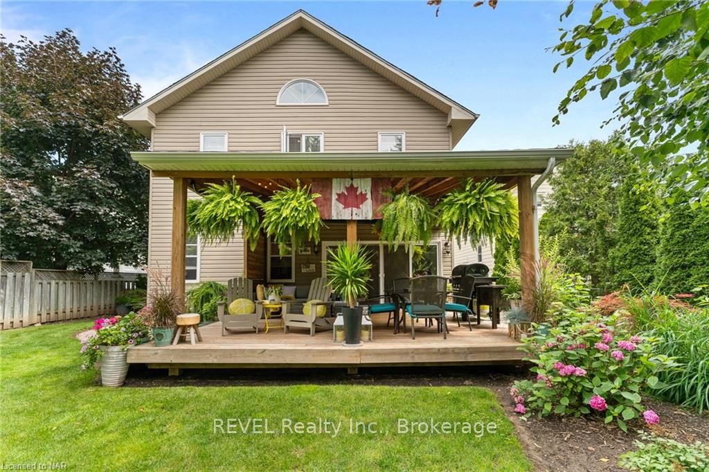 Photo 4 of 43 Dexter Street, St. Catharines, Ridley — HOMEH