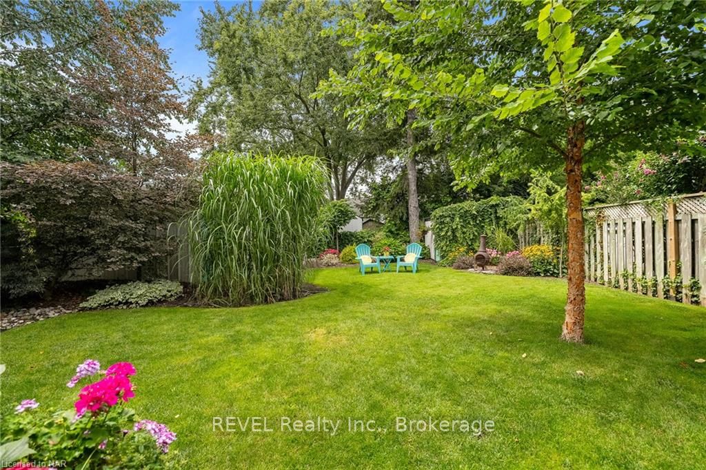 Photo 6 of 43 Dexter Street, St. Catharines, Ridley — HOMEH
