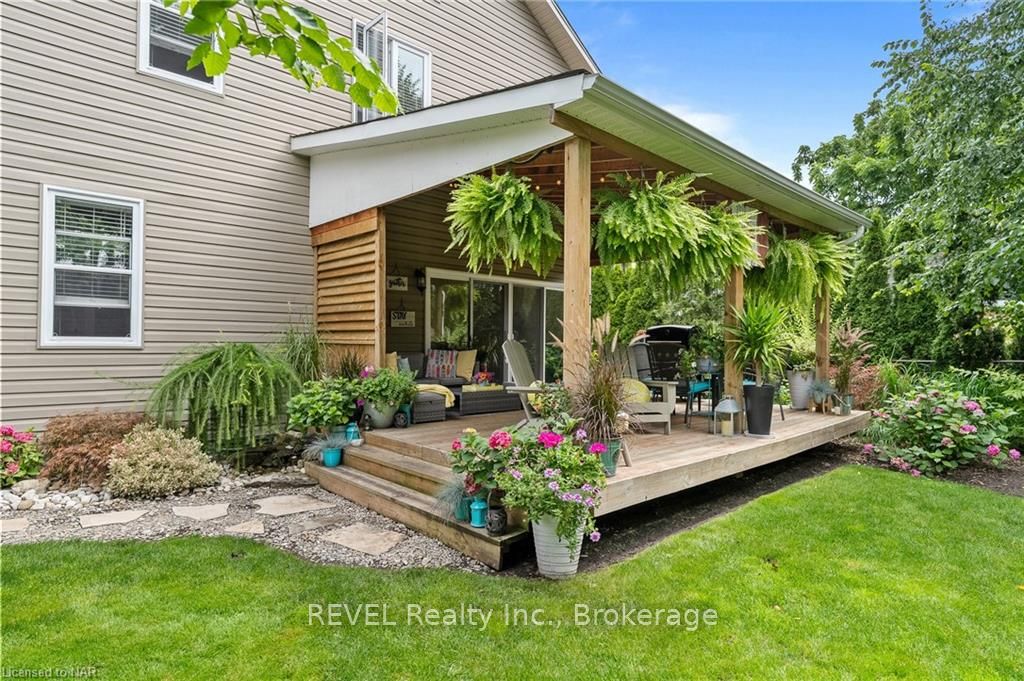 Photo 7 of 43 Dexter Street, St. Catharines, Ridley — HOMEH