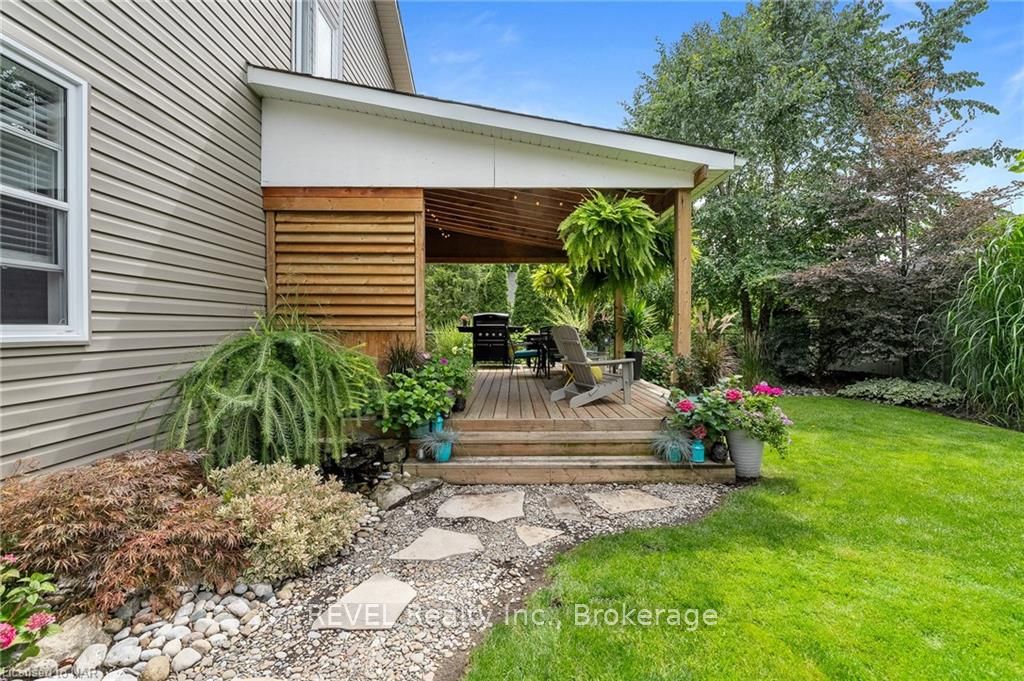 Photo 8 of 43 Dexter Street, St. Catharines, Ridley — HOMEH
