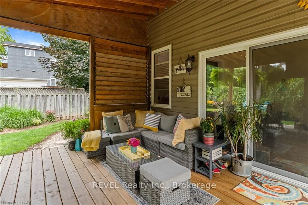Photo 11 of 43 Dexter Street, St. Catharines, Ridley — HOMEH