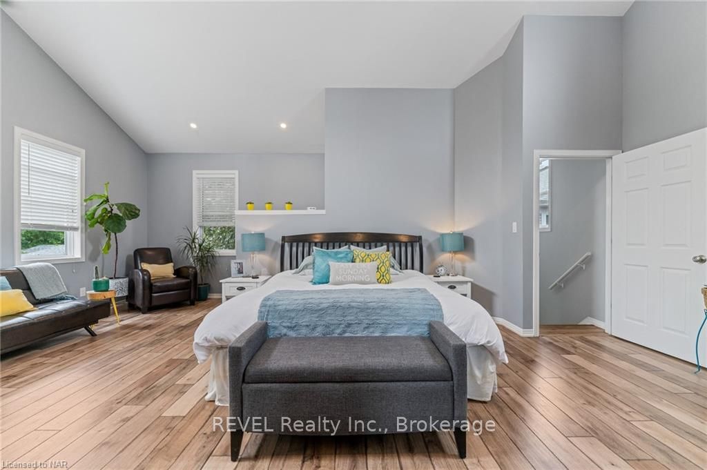 Photo 14 of 43 Dexter Street, St. Catharines, Ridley — HOMEH