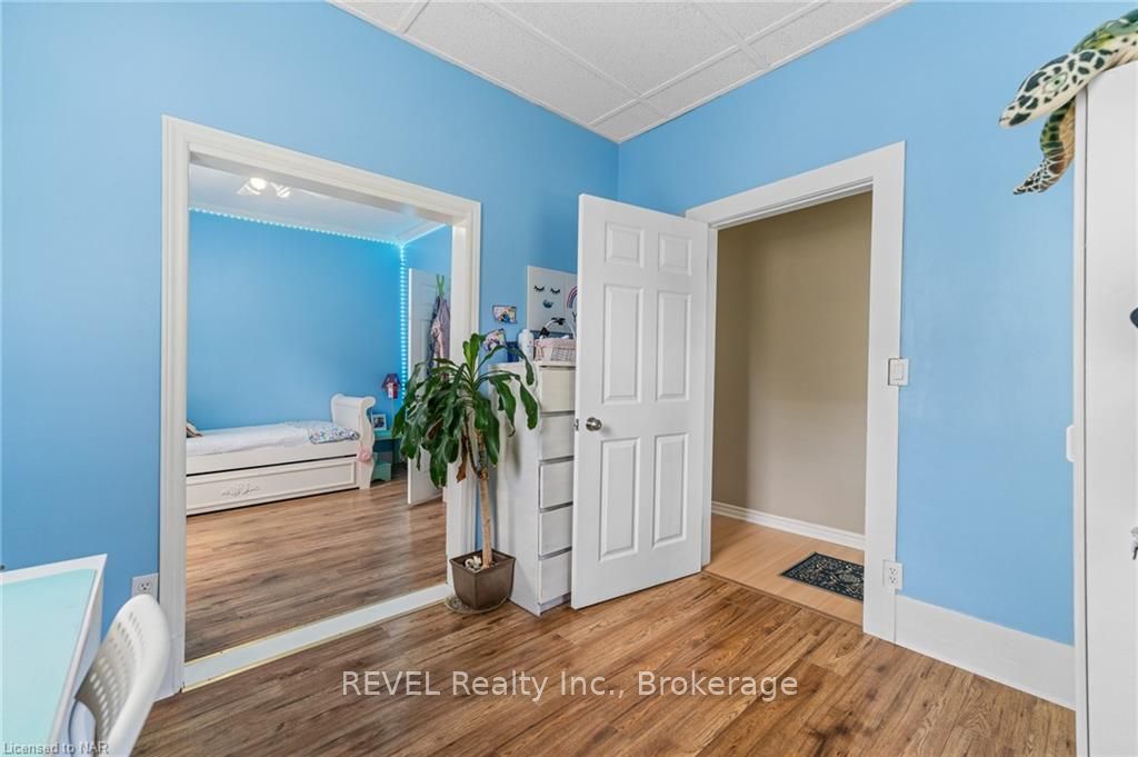 Photo 32 of 43 Dexter Street, St. Catharines, Ridley — HOMEH