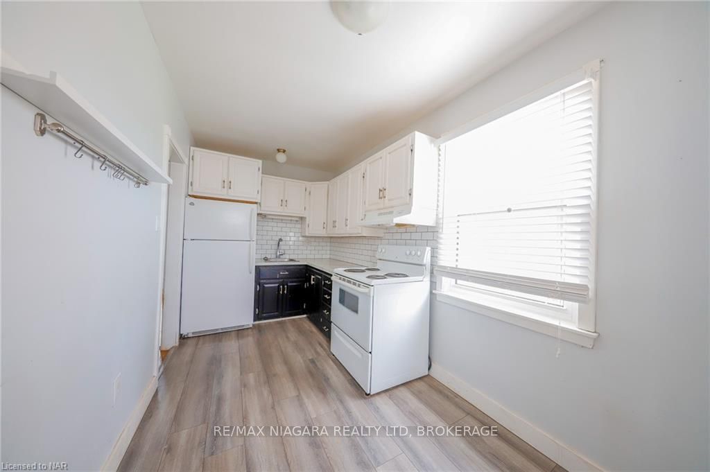 Photo 6 of 9 Beard Place, St. Catharines, E. Chester — HOMEH