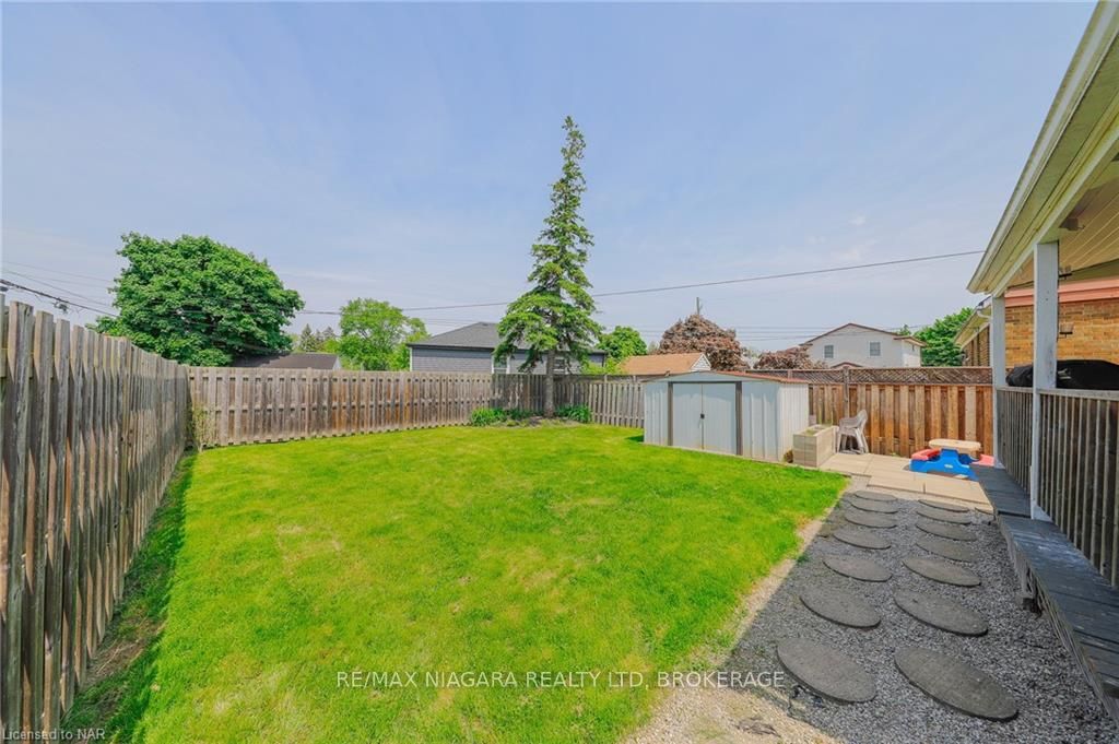 Photo 21 of 9 Beard Place, St. Catharines, E. Chester — HOMEH