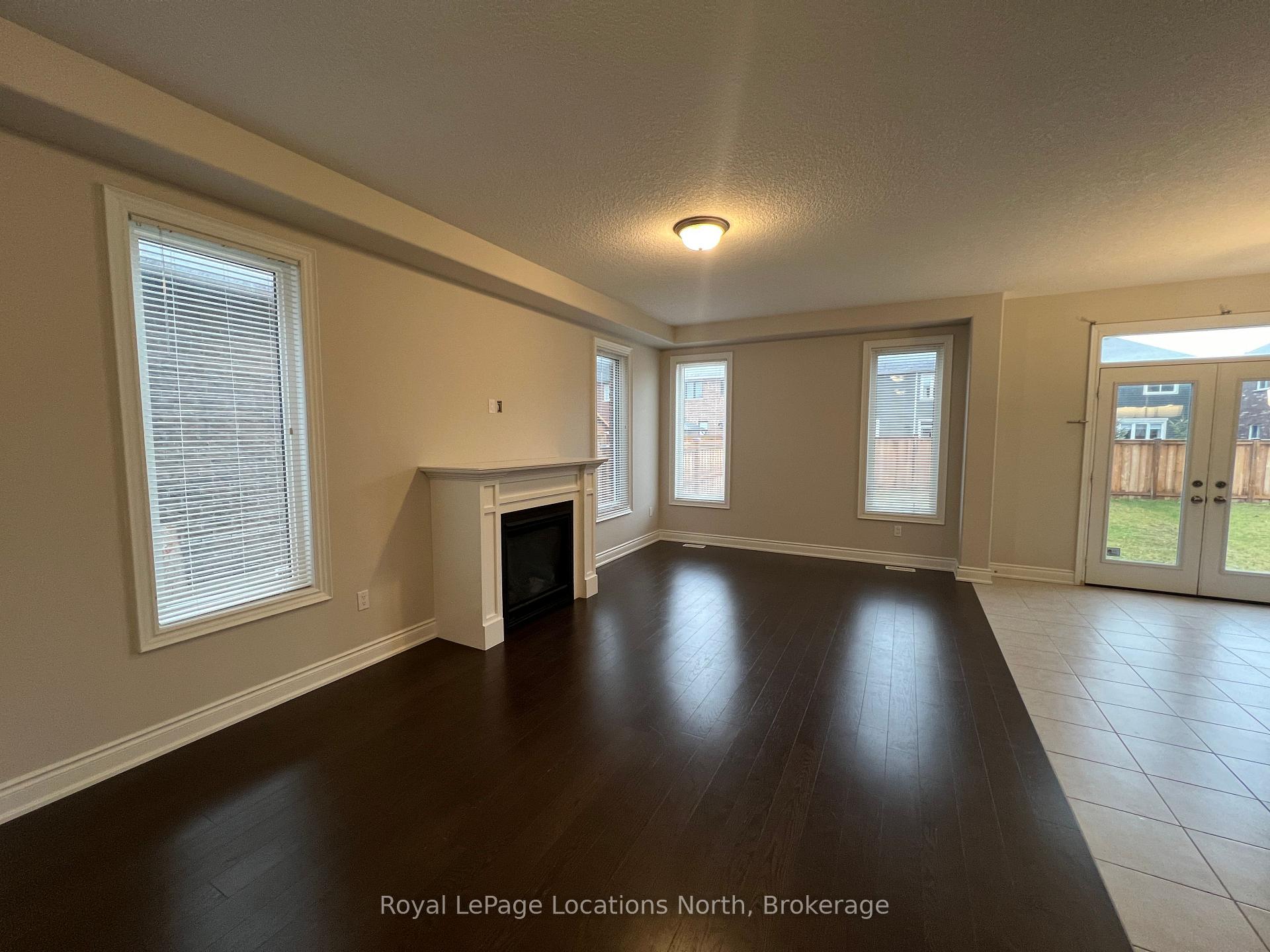 Photo 4 of 23 Lockerbie Crescent, Collingwood — HOMEH