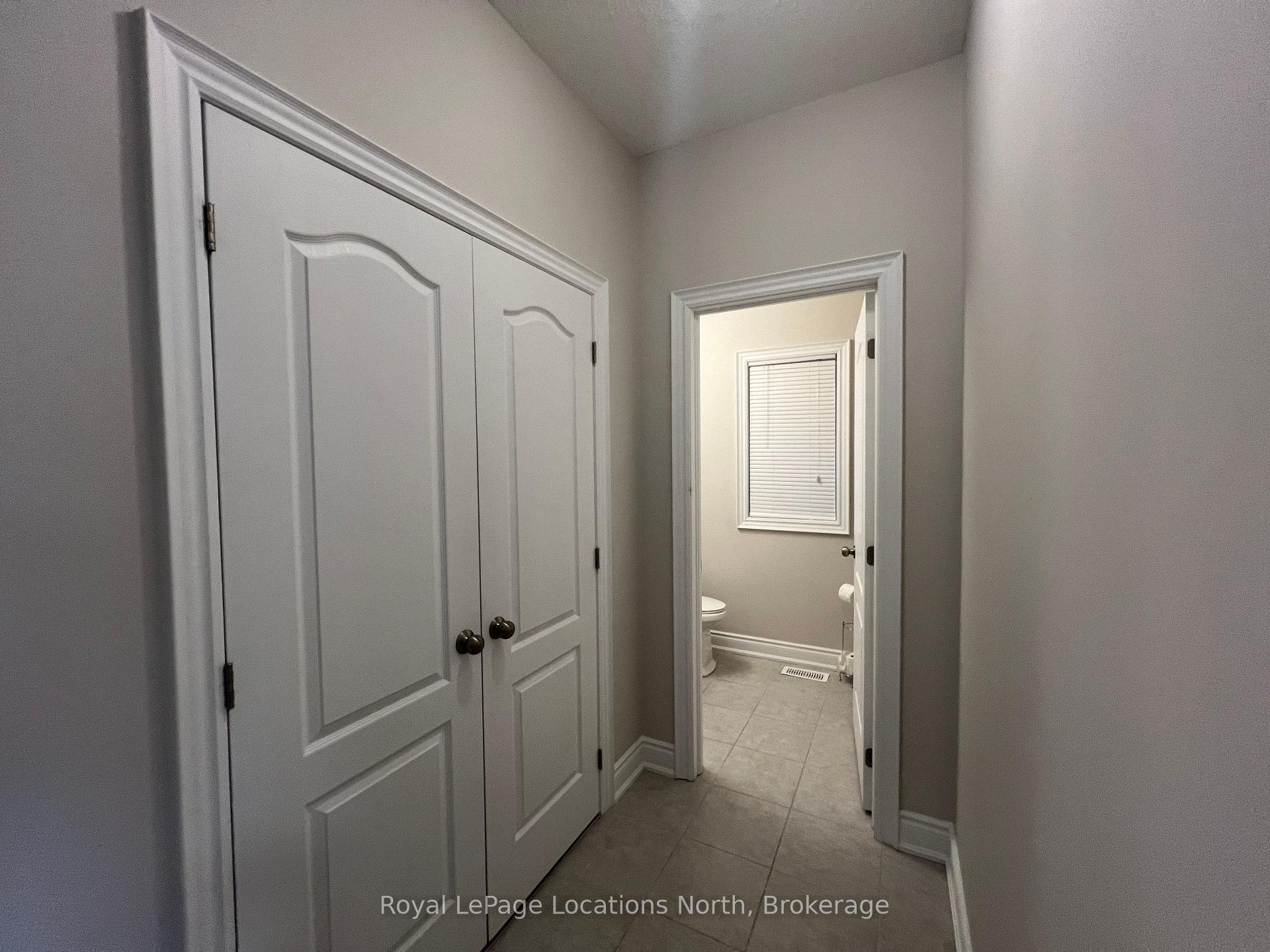Photo 10 of 23 Lockerbie Crescent, Collingwood — HOMEH