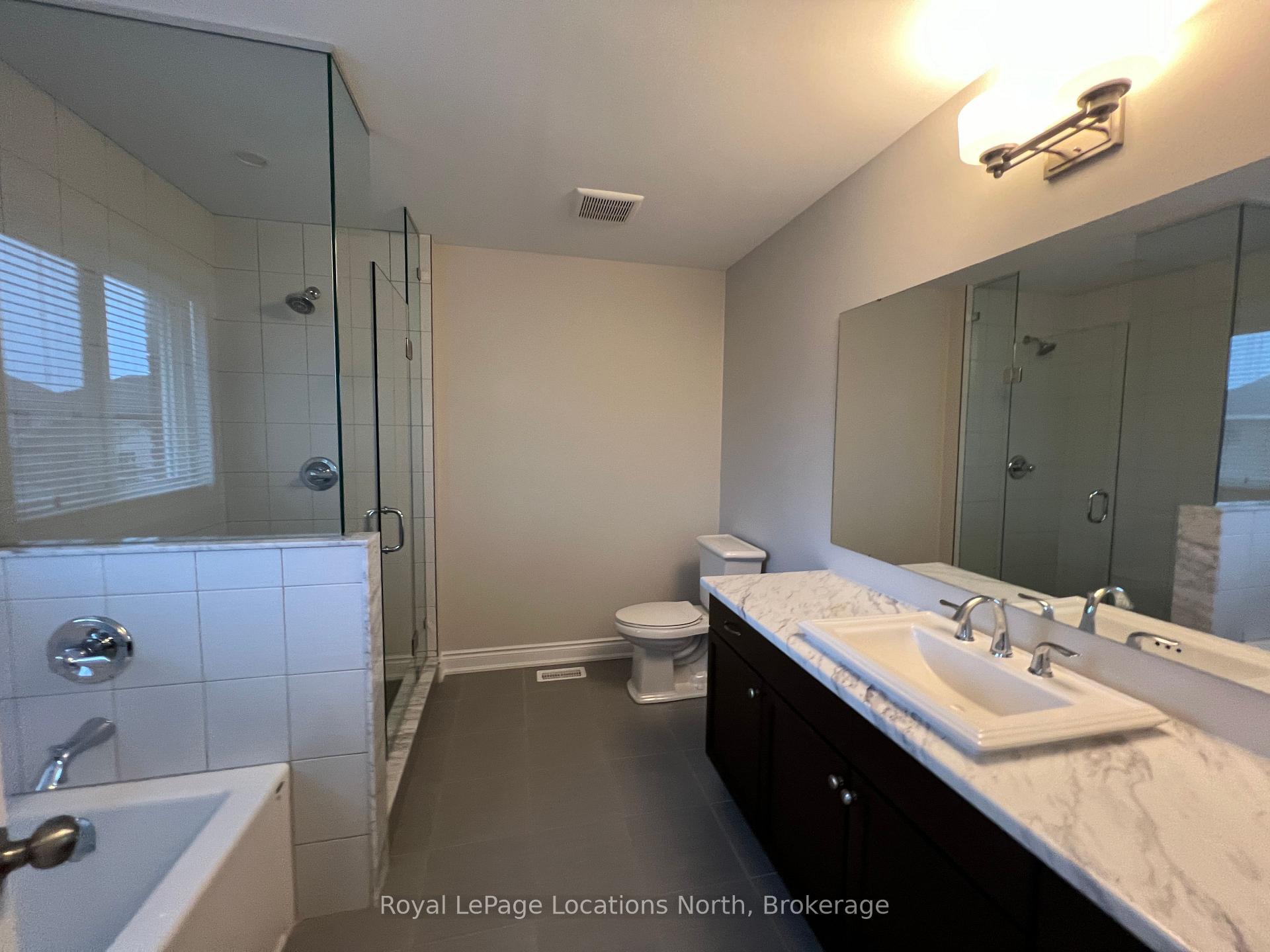 Photo 11 of 23 Lockerbie Crescent, Collingwood — HOMEH